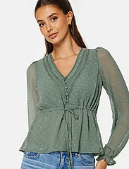 Bubbleroom - Rita Dobby Dot Blouse - long-sleeved blouses - dusty green - 2