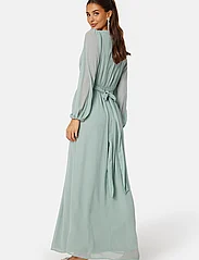 Bubbleroom - Isobel Long sleeve Gown - ballīšu apģērbs par outlet cenām - dusty green - 3