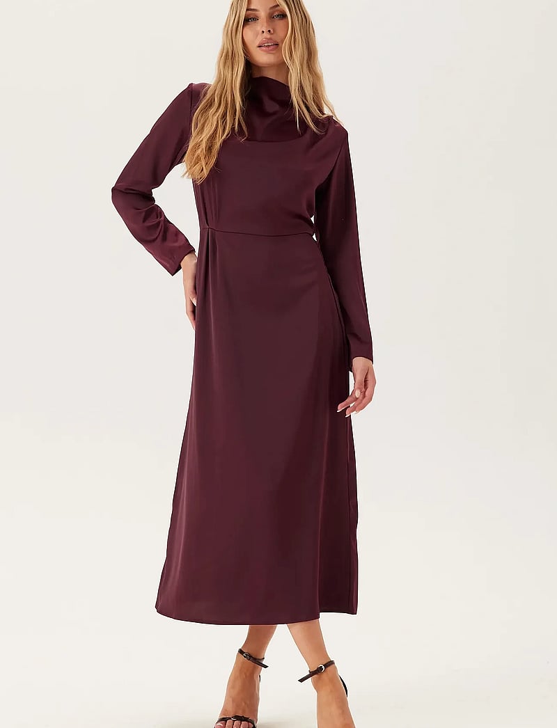Bubbleroom - Satin High Collar Midi Dress - partykleider - burgundy - 0