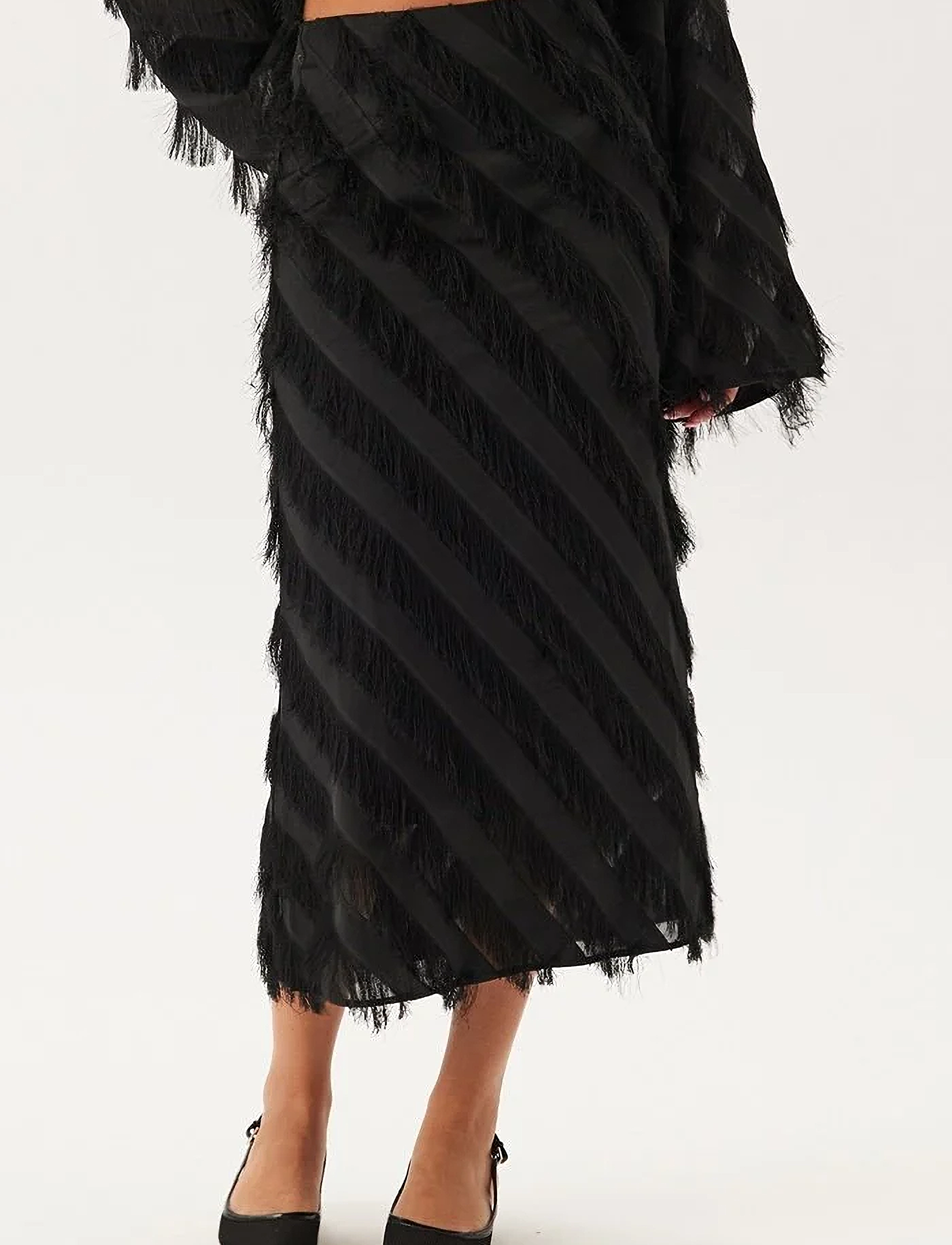 Bubbleroom - Wynona Fringe Skirt - midi-röcke - black - 3