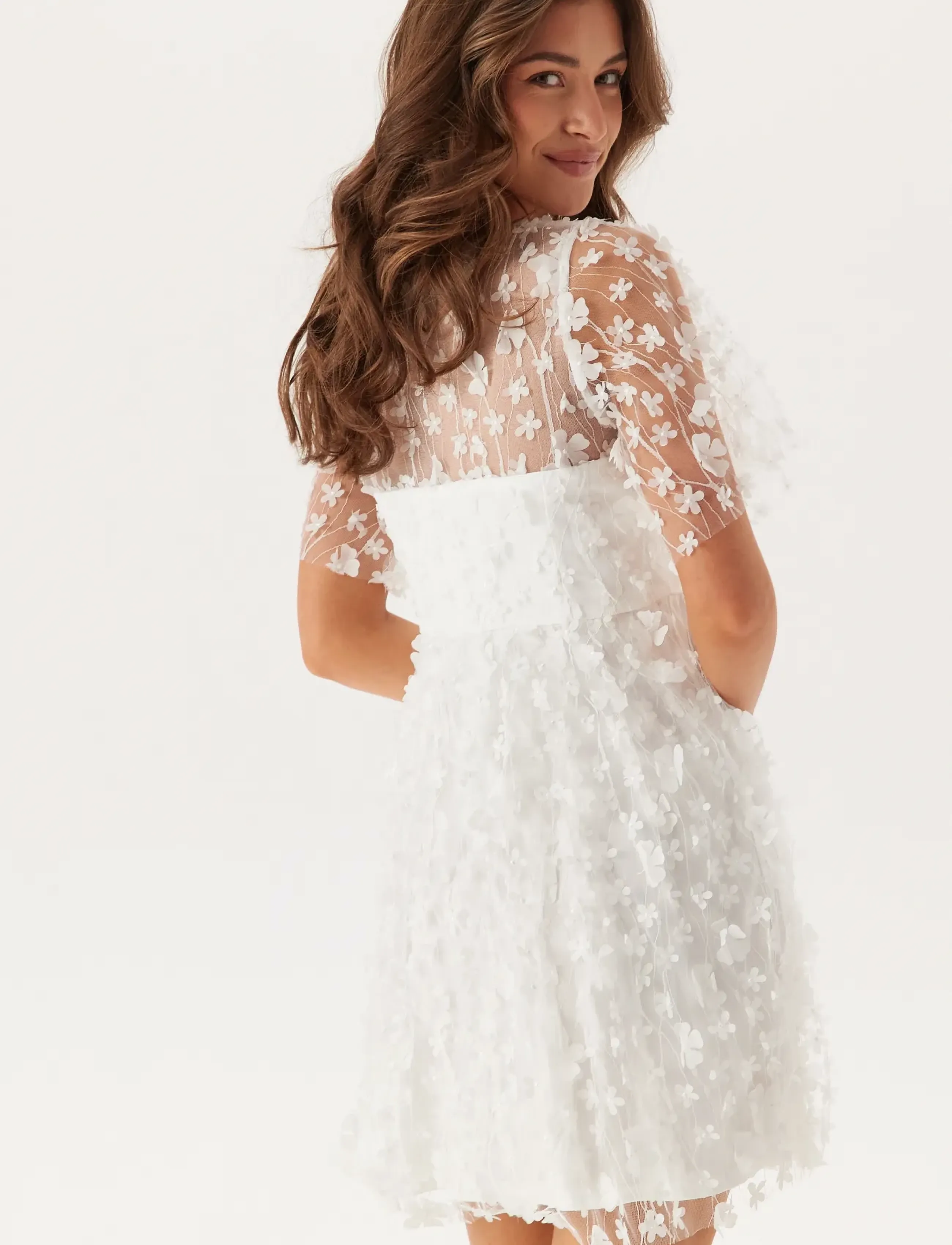 Bubbleroom - 3D Floral V-neck Dress - konfirmation - white - 3