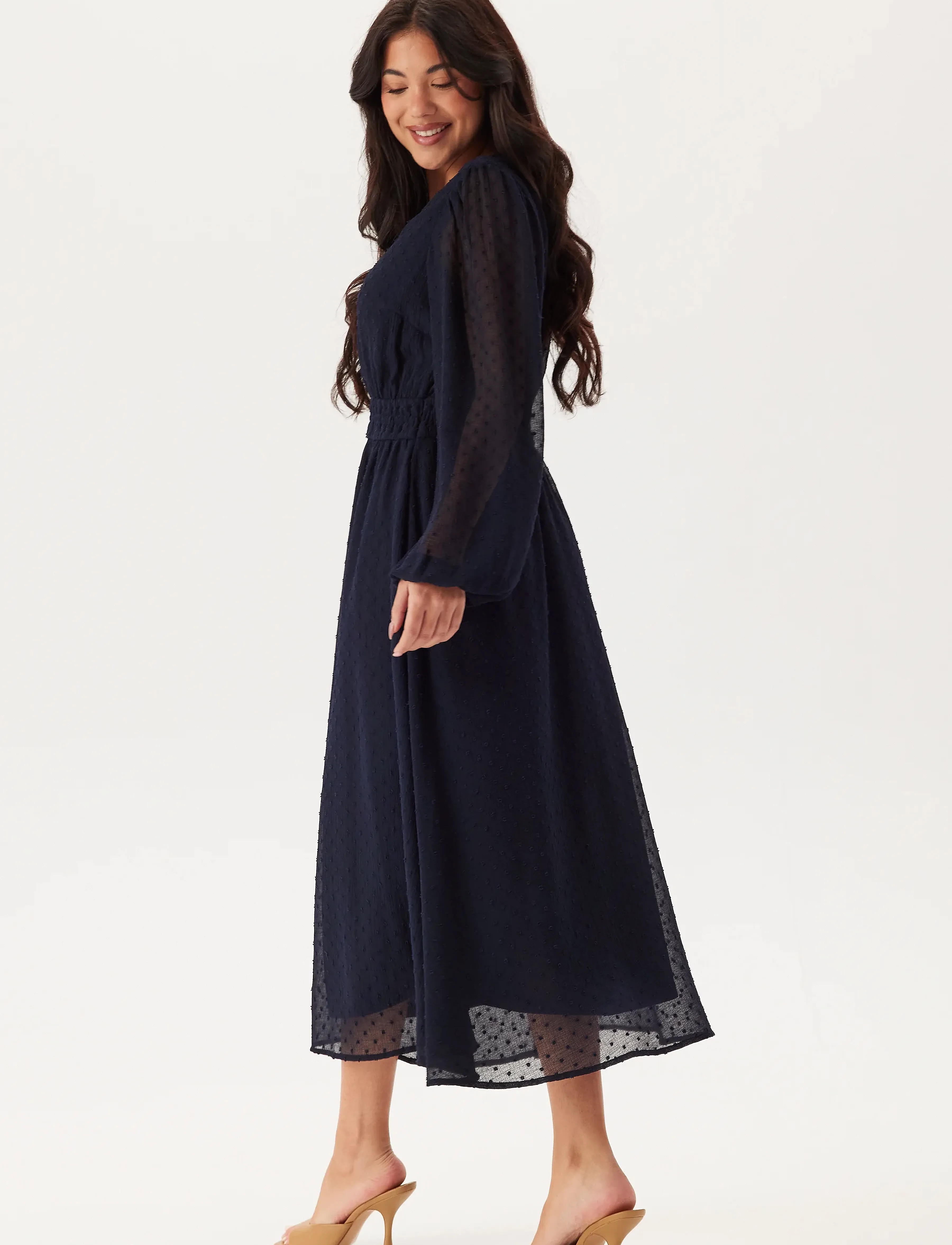 Bubbleroom - Dobby Dot Smock Midi Dress - midikleider - dark blue - 3
