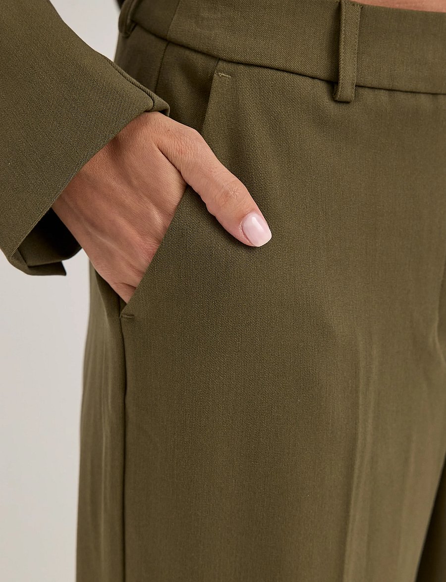 Bubbleroom - Straight High Waist Suit Trousers - anzugshosen - olive green - 5