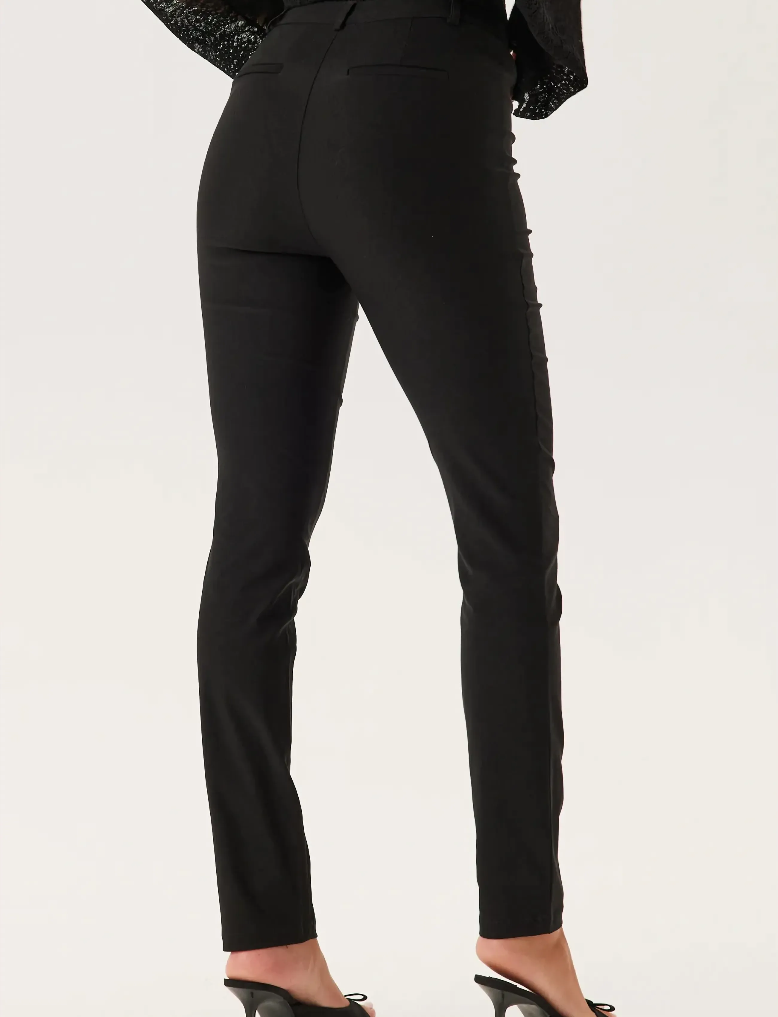 Bubbleroom - High Waist Stretchy Trousers - kitsa säärega püksid - black - 4