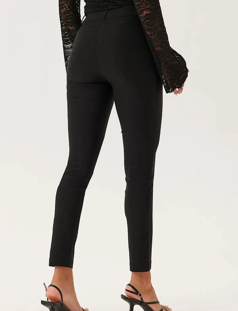 Bubbleroom - Stretchy Ankle Push-Up Trousers - trousers with skinny legs - black - 0