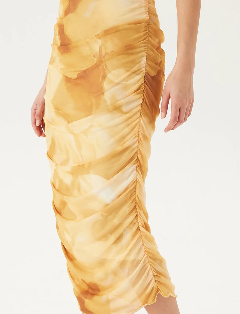 Bubbleroom - Butterfly Sleeve Mesh Ankle Dress - abendkleider - yellow/floral - 4