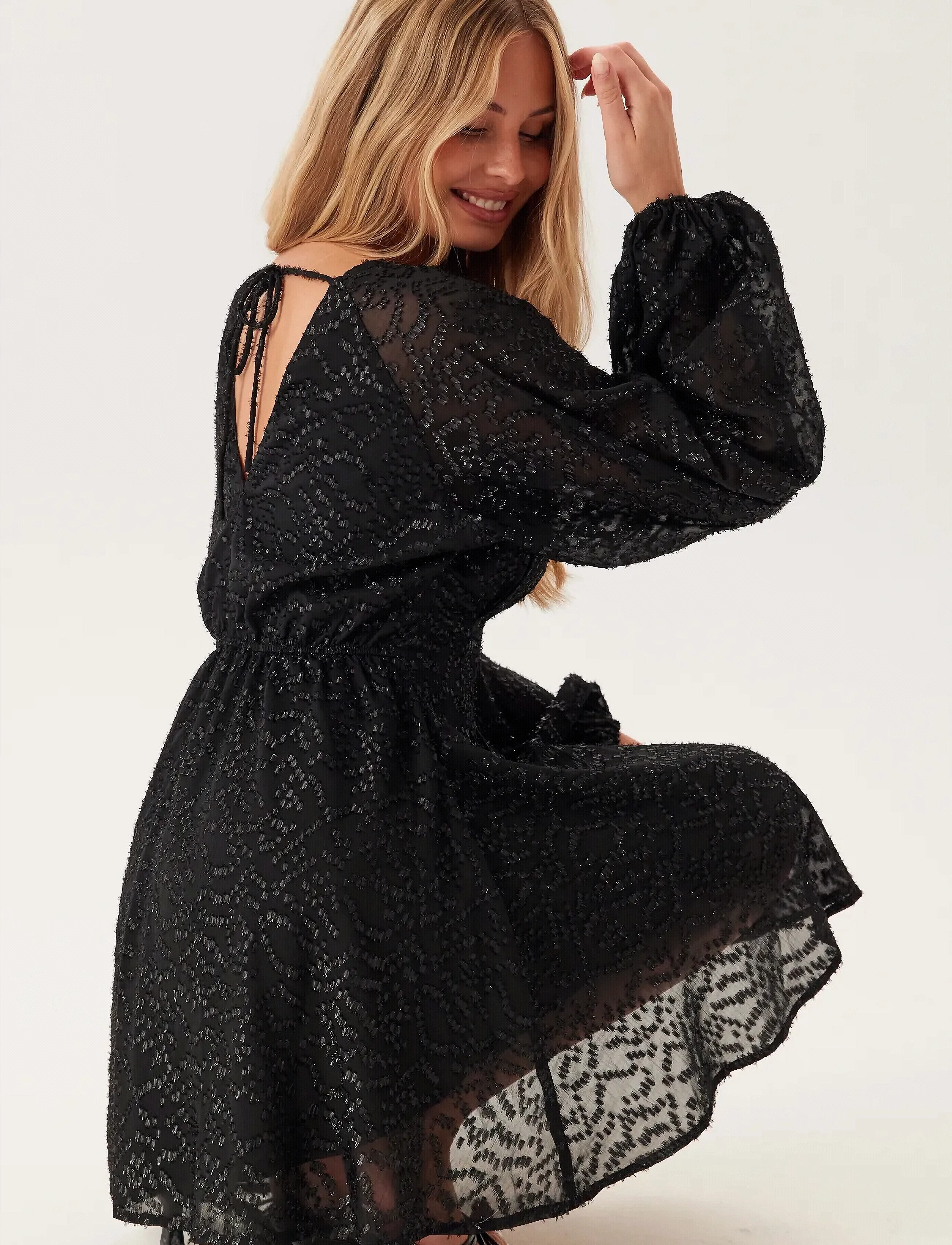 Bubbleroom Occasion 3D Lurex Raglan Sleeve Short Dress klänningar dam – bild 7