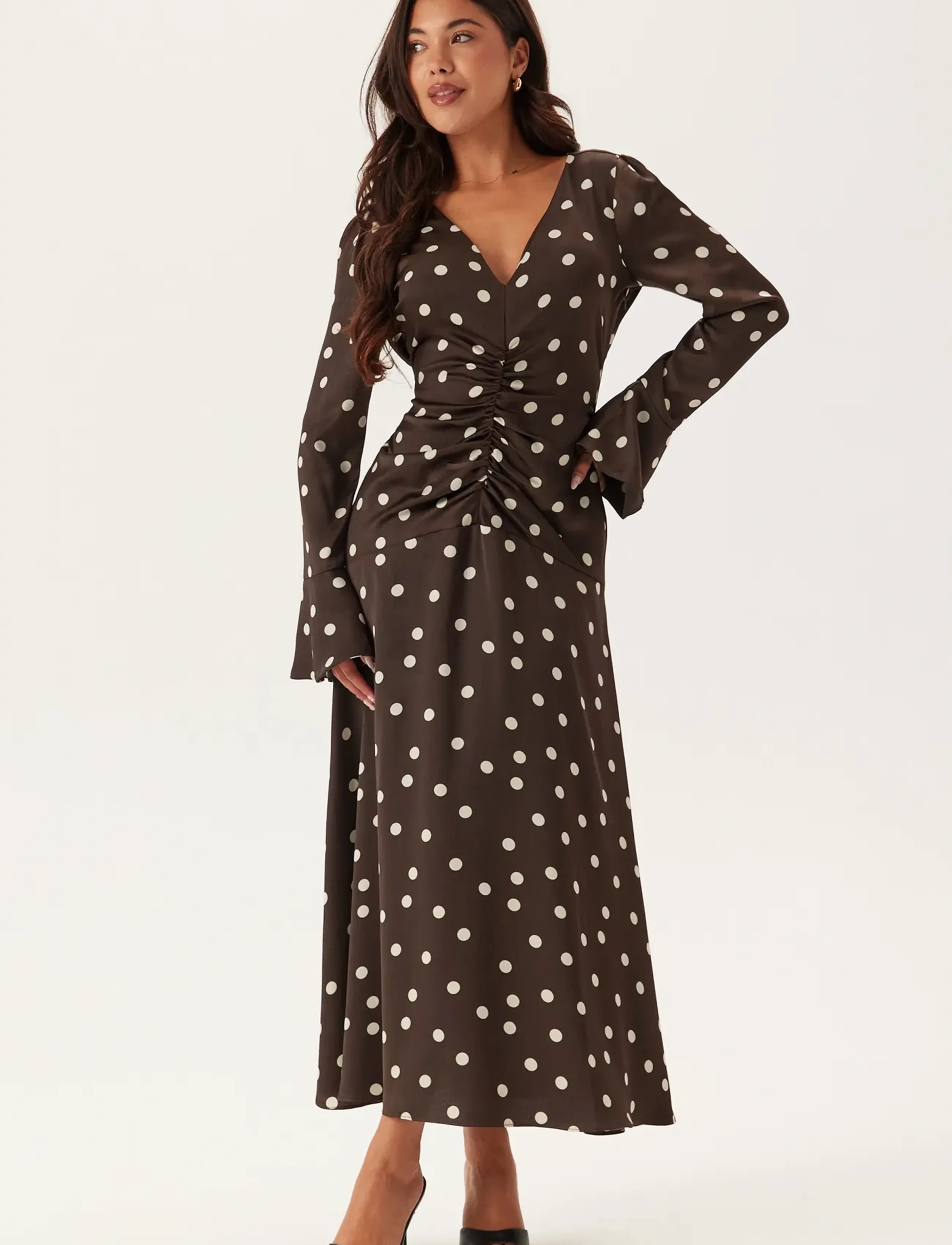 Bubbleroom Ruched Front Midi Dress - Clothing - BROWN/CREAM / brown