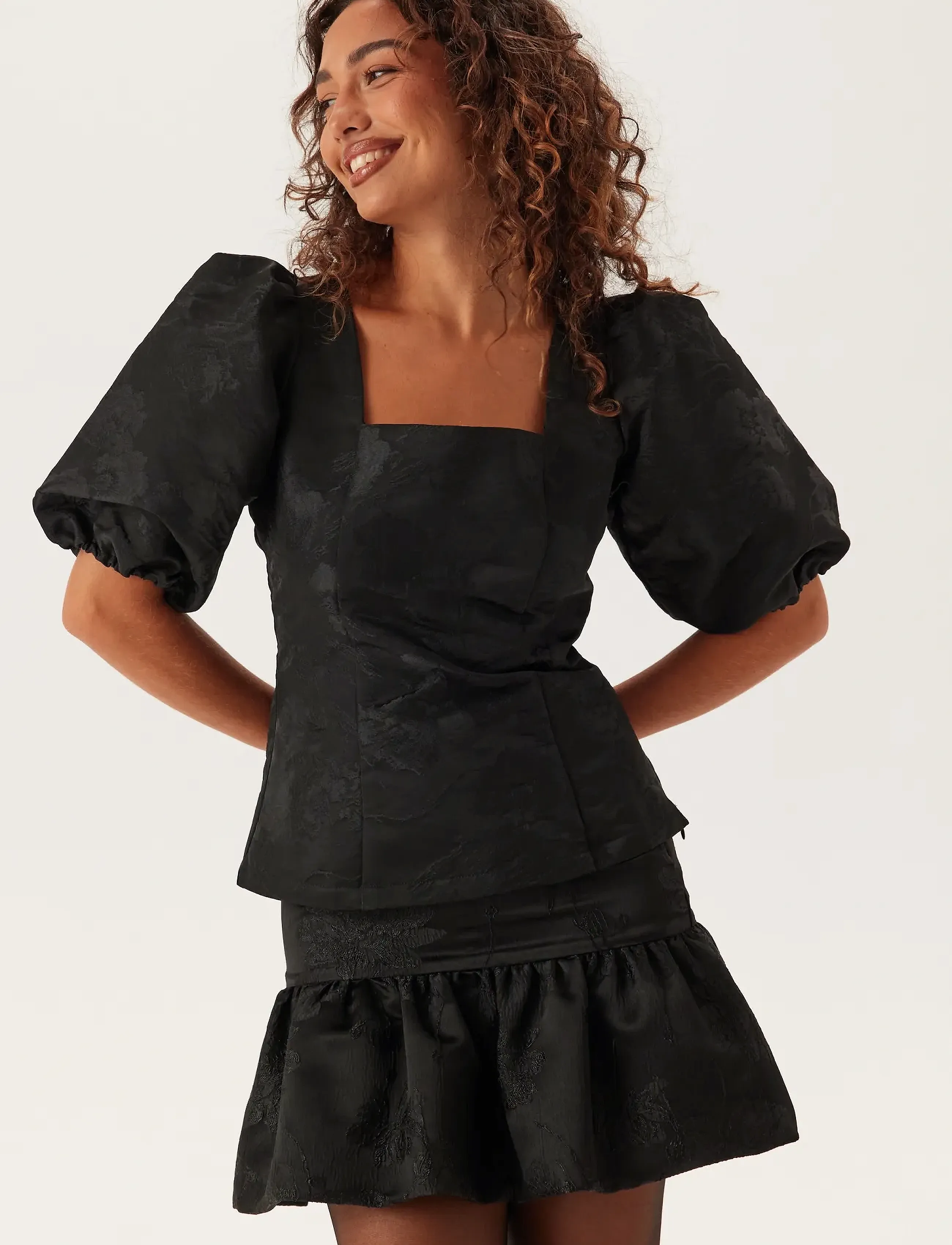 Bubbleroom Brocade Blouse, 40, Black, Bluser > Kortærmede, Dame