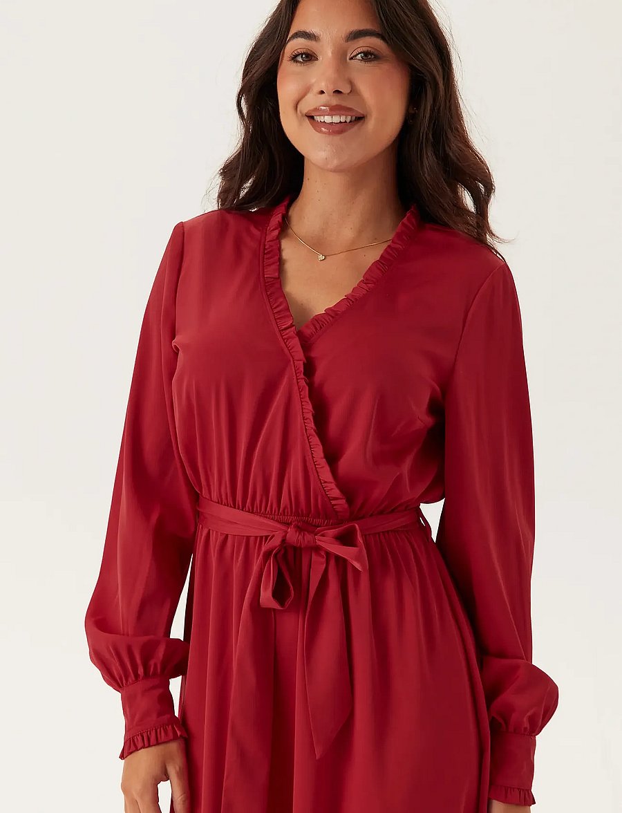 Bubbleroom - Frill Wrap Dress - juhlamekot - dark red - 4
