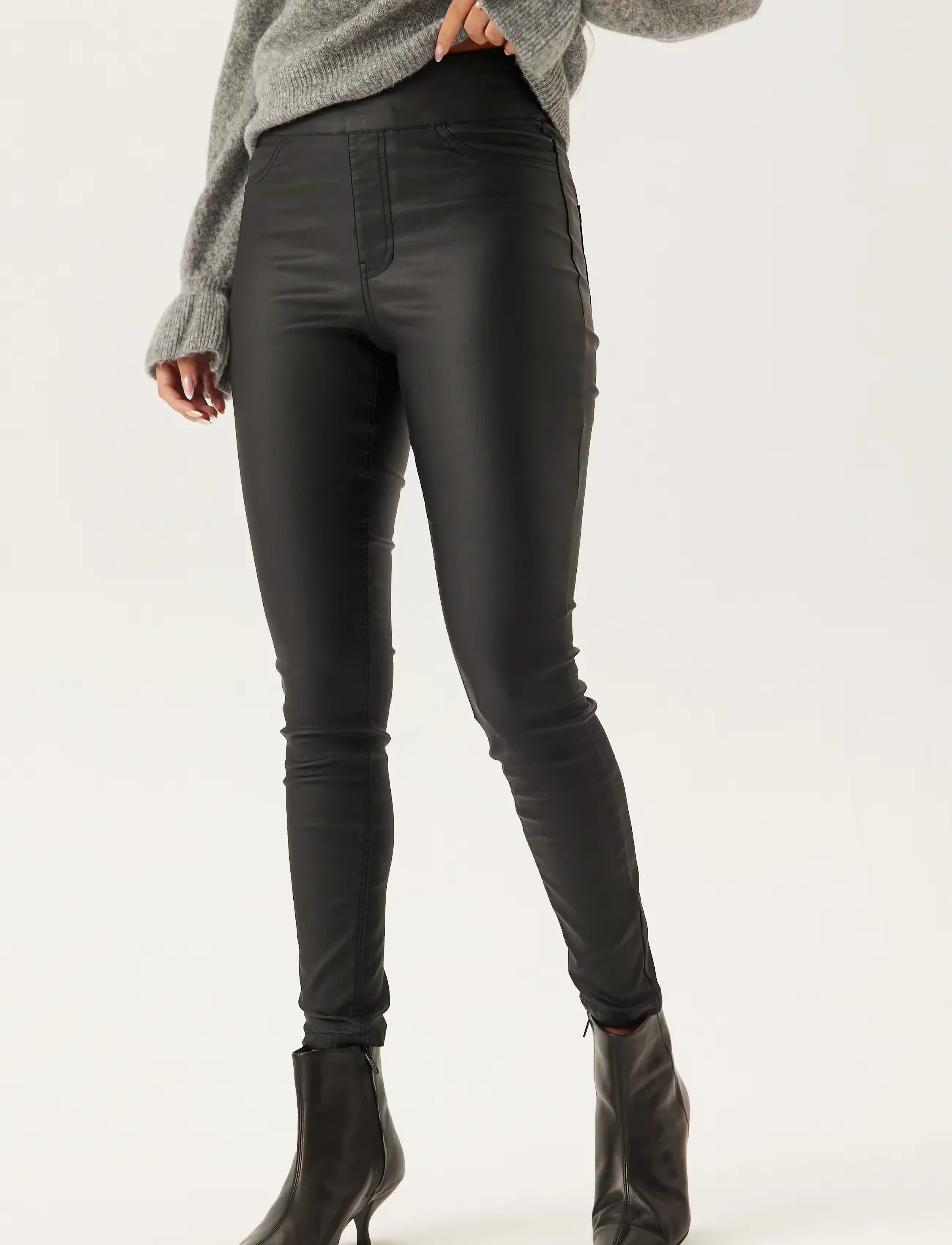 Bubbleroom - Push-Up Coated Slim Trousers - skinny leg hosen - black - 3