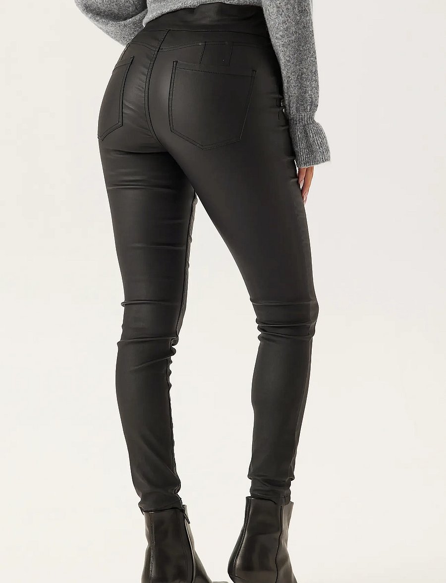 Bubbleroom - Push-Up Coated Slim Trousers - pillihousut - black - 4