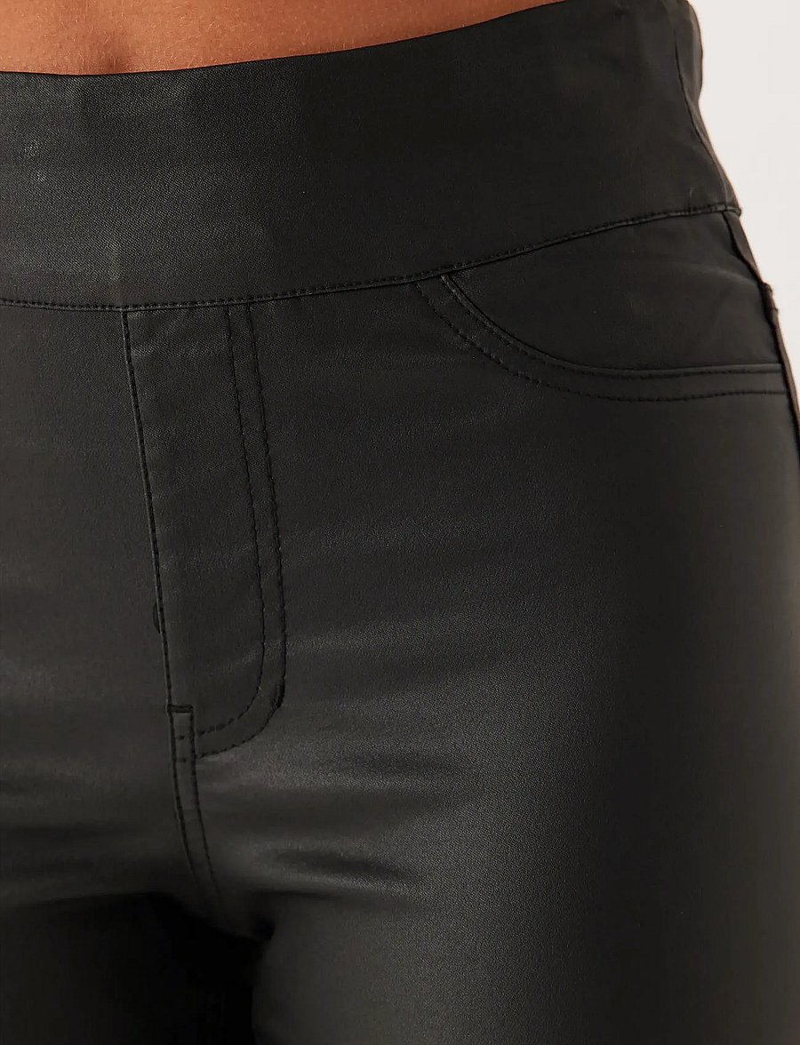 Bubbleroom - Push-Up Coated Slim Trousers - pillihousut - black - 5