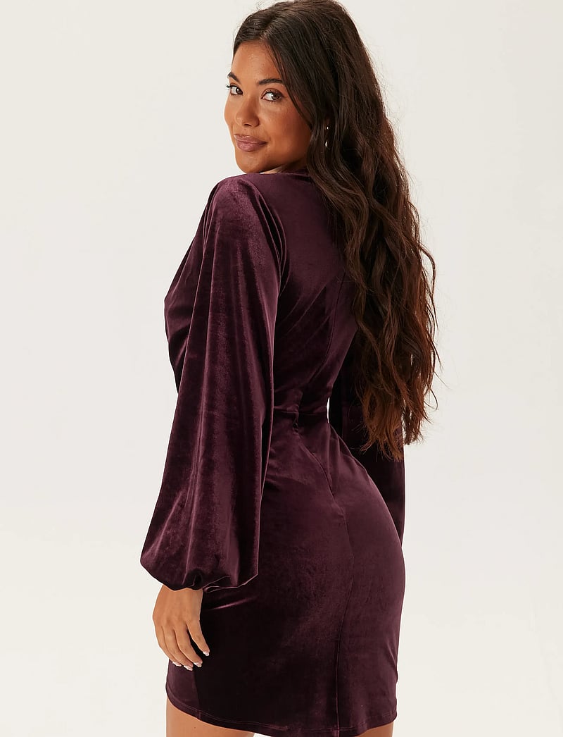 Bubbleroom - Velvet Wrap Dress - fodralklänningar - burgundy - 5