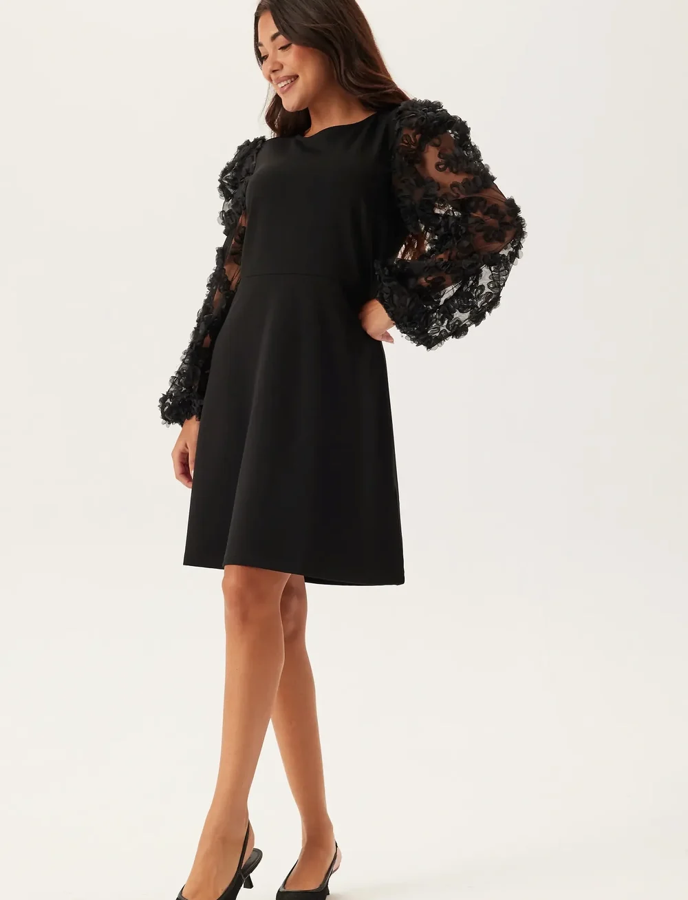 Bubbleroom - 3D Floral Sleeve Short Dress - kokteilikleidid - black - 4