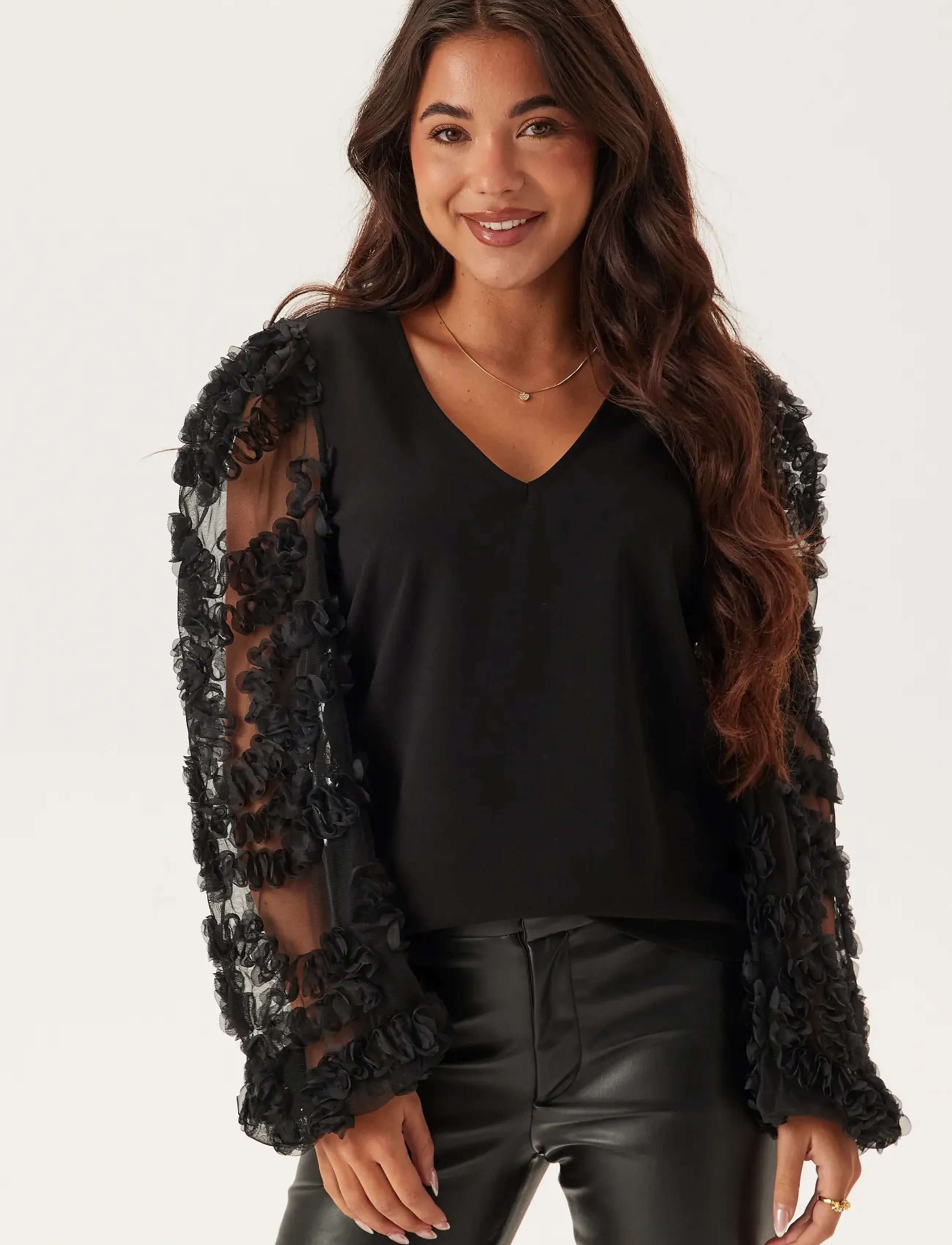 Bubbleroom - 3D Floral Sleeve V-neck Top - black - 3