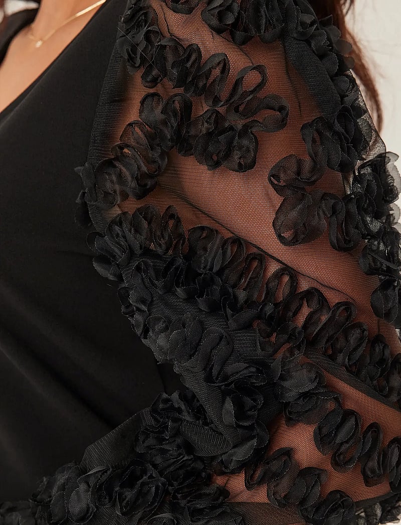 Bubbleroom - 3D Floral Sleeve V-neck Top - pikkade varrukatega pluusid - black - 5