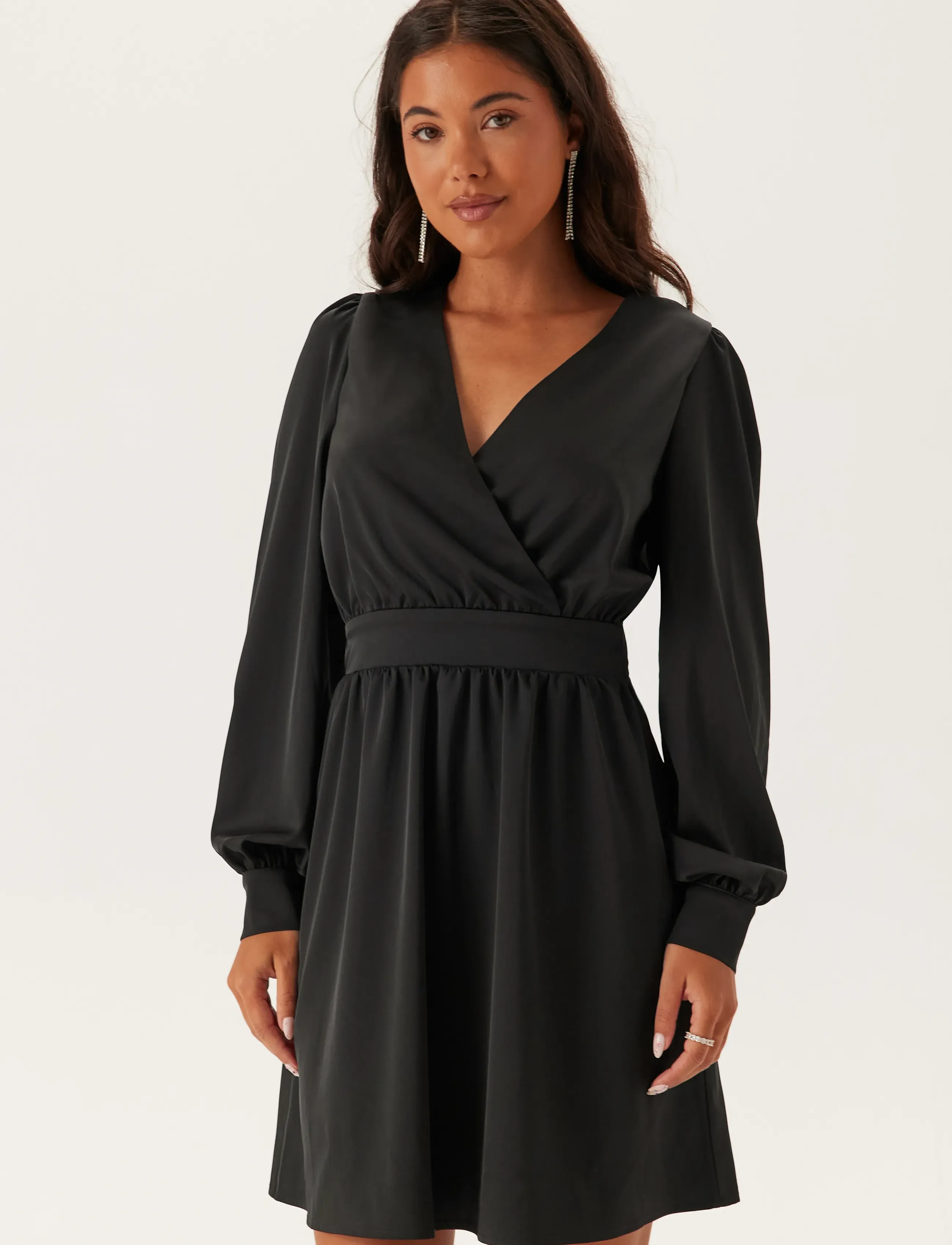 Bubbleroom Wrap Satin Dress, S, Dresses, Schwarz - Short Frauen