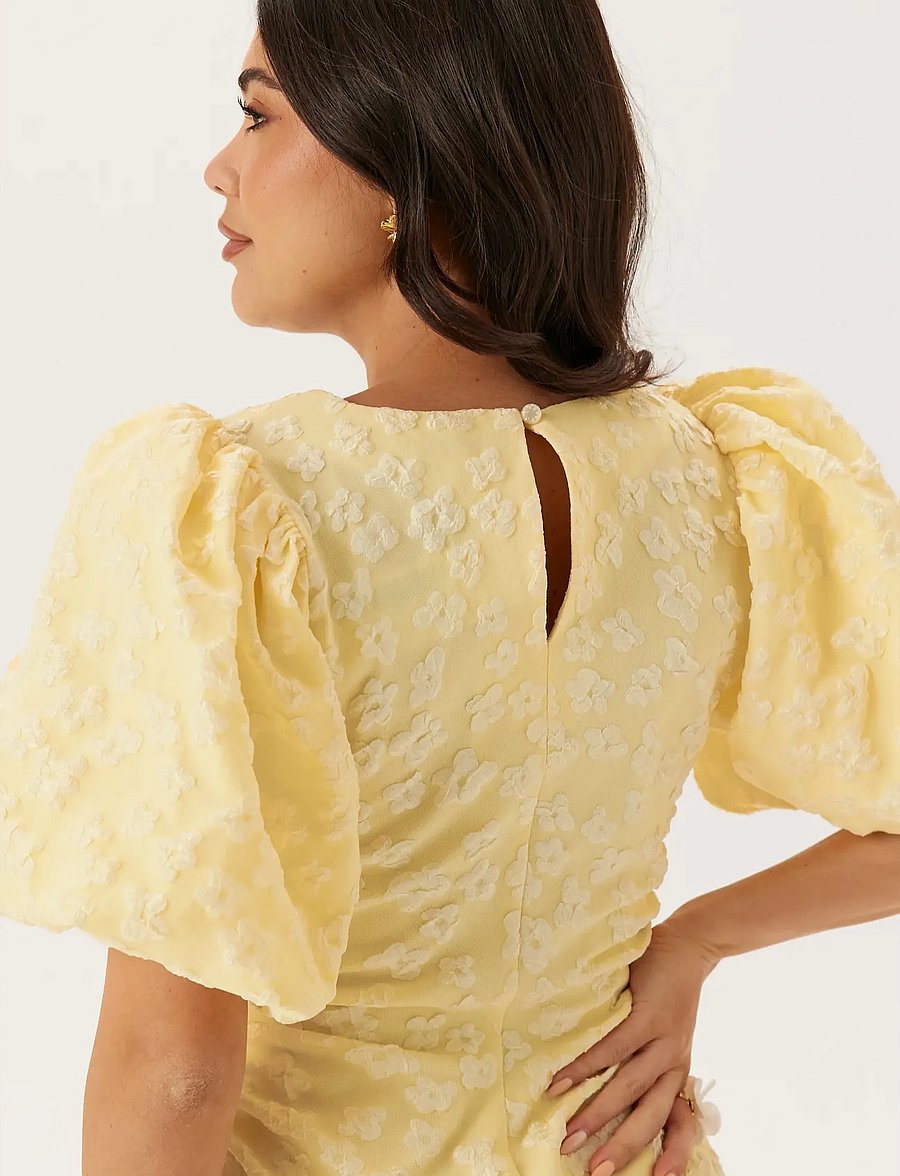 Bubbleroom - Puff Sleeve Jacquard Midi Dress - midikleider - light yellow - 5