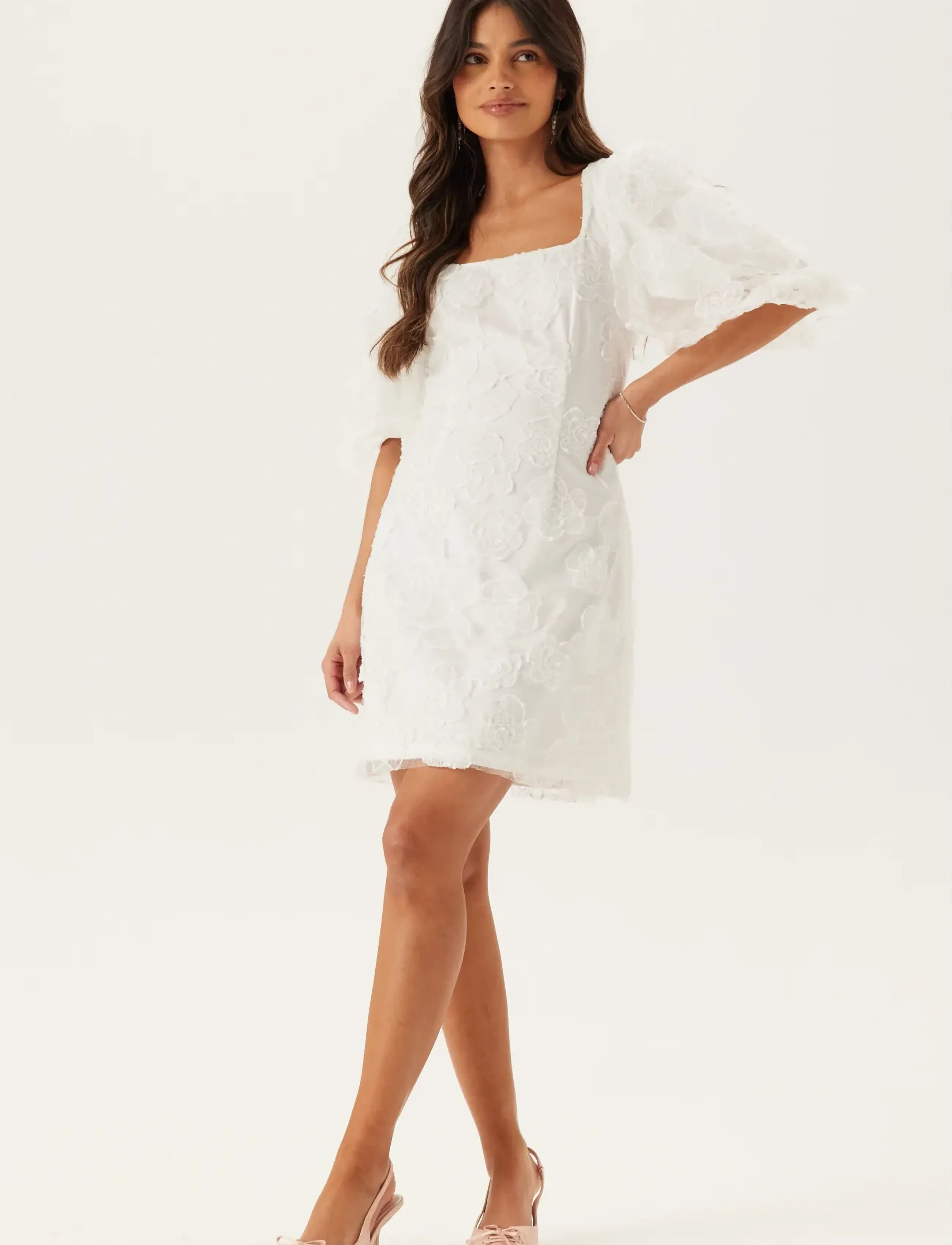 Bubbleroom - Puff Sleeve Embroidered Dress - blondekjoler - white - 4