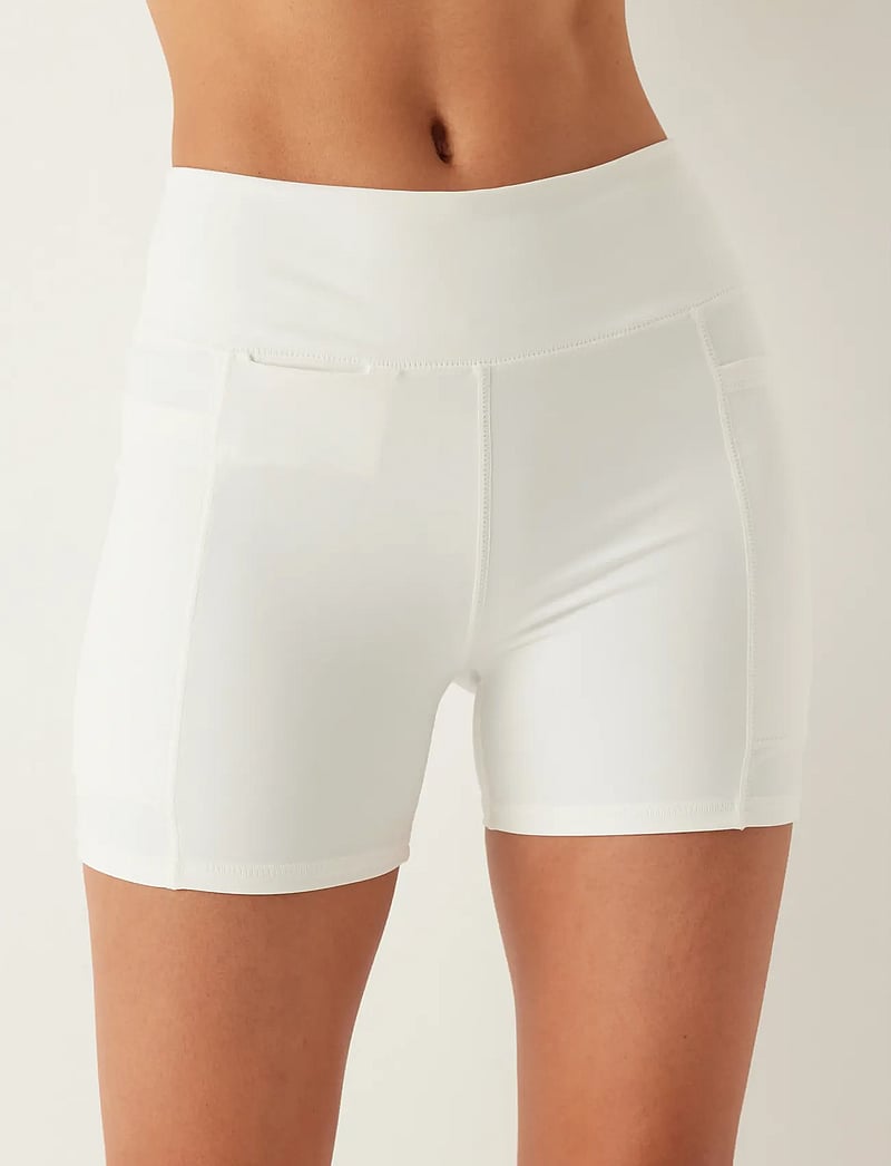 Bubbleroom - Pocket Biker Shorts - trainingsshorts - white - 3