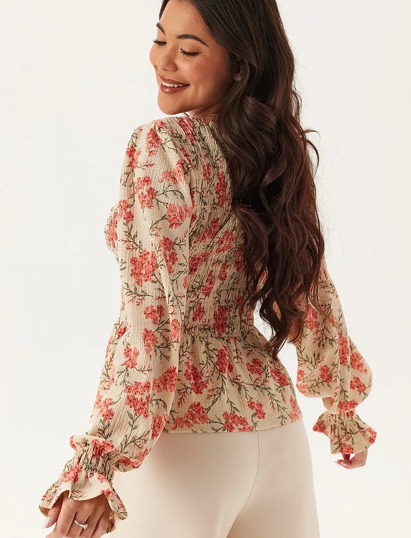 Bubbleroom - Structure Smock Peplum Top - langärmlige blusen - floral/patterned - 4