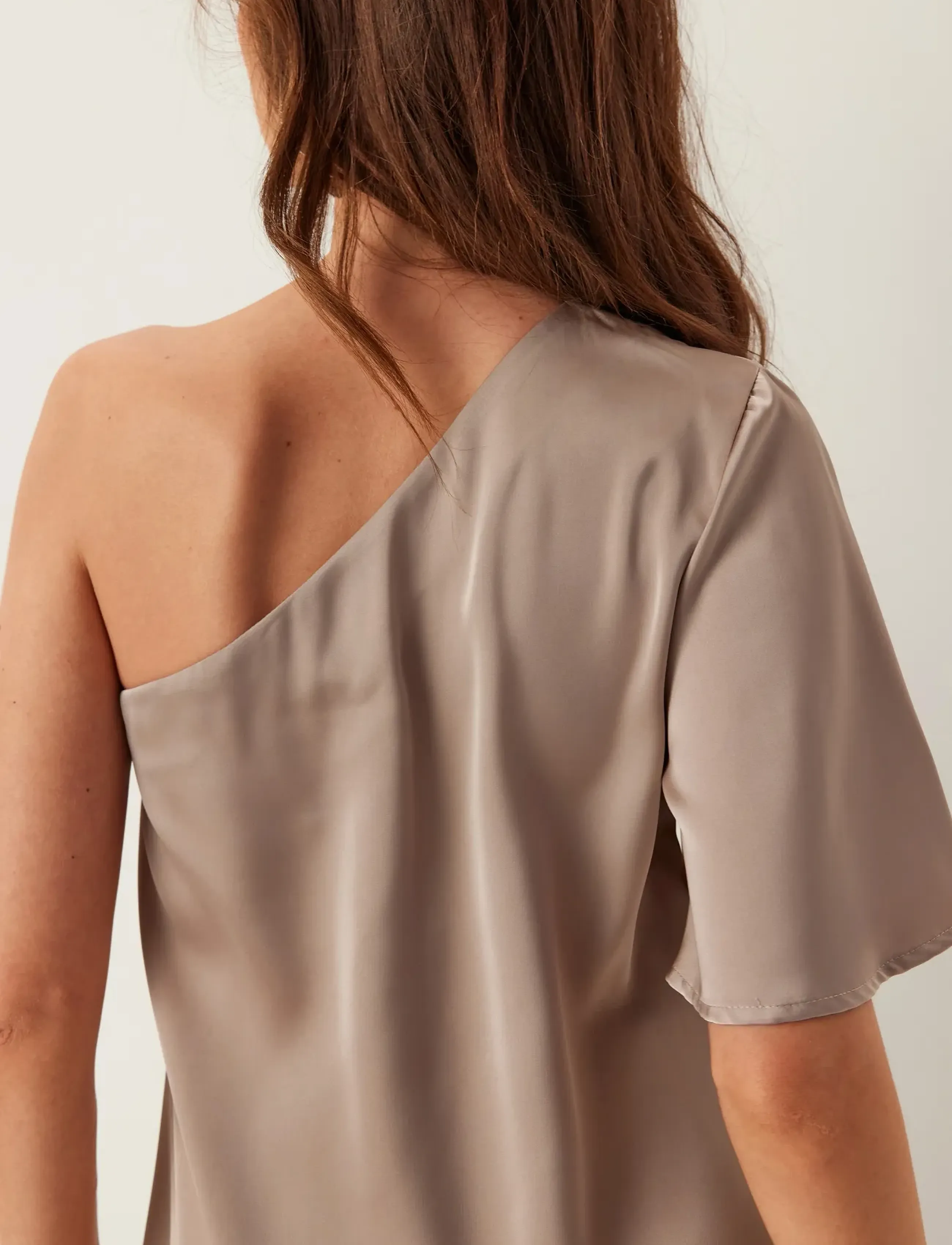 BUBBLEROOM Asymmetric Satin Blouse blusar dam – bild 6