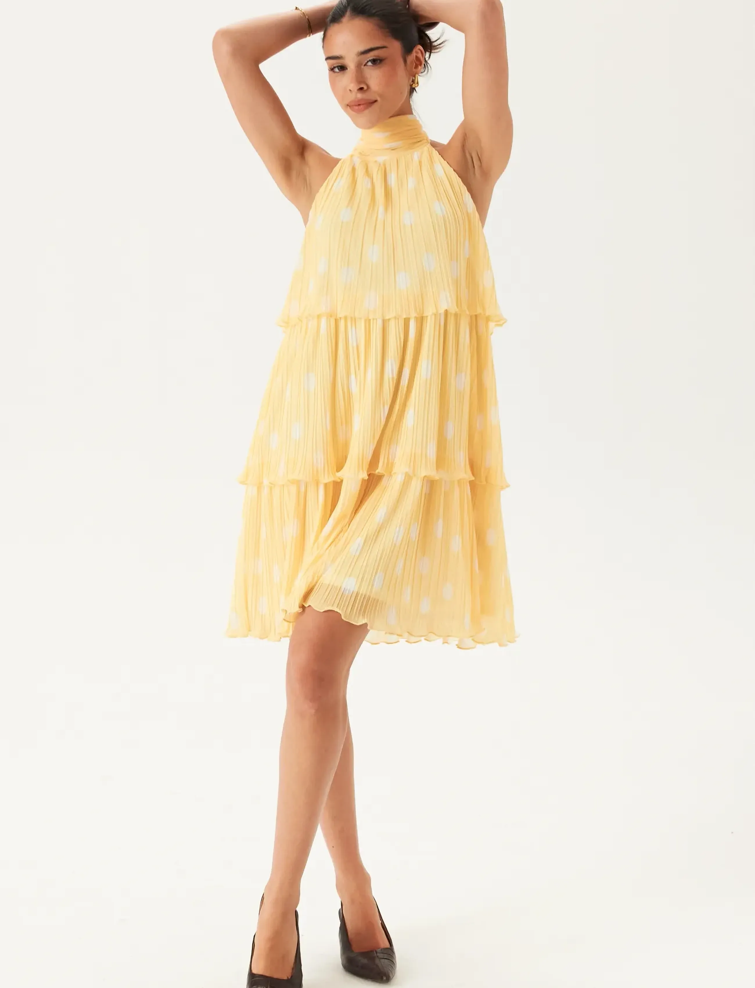 Bubbleroom Pleated Flounce Mini Dress, Kvinder, Halterneck Plisseret Flæse Minikjole, Gul, Str: S