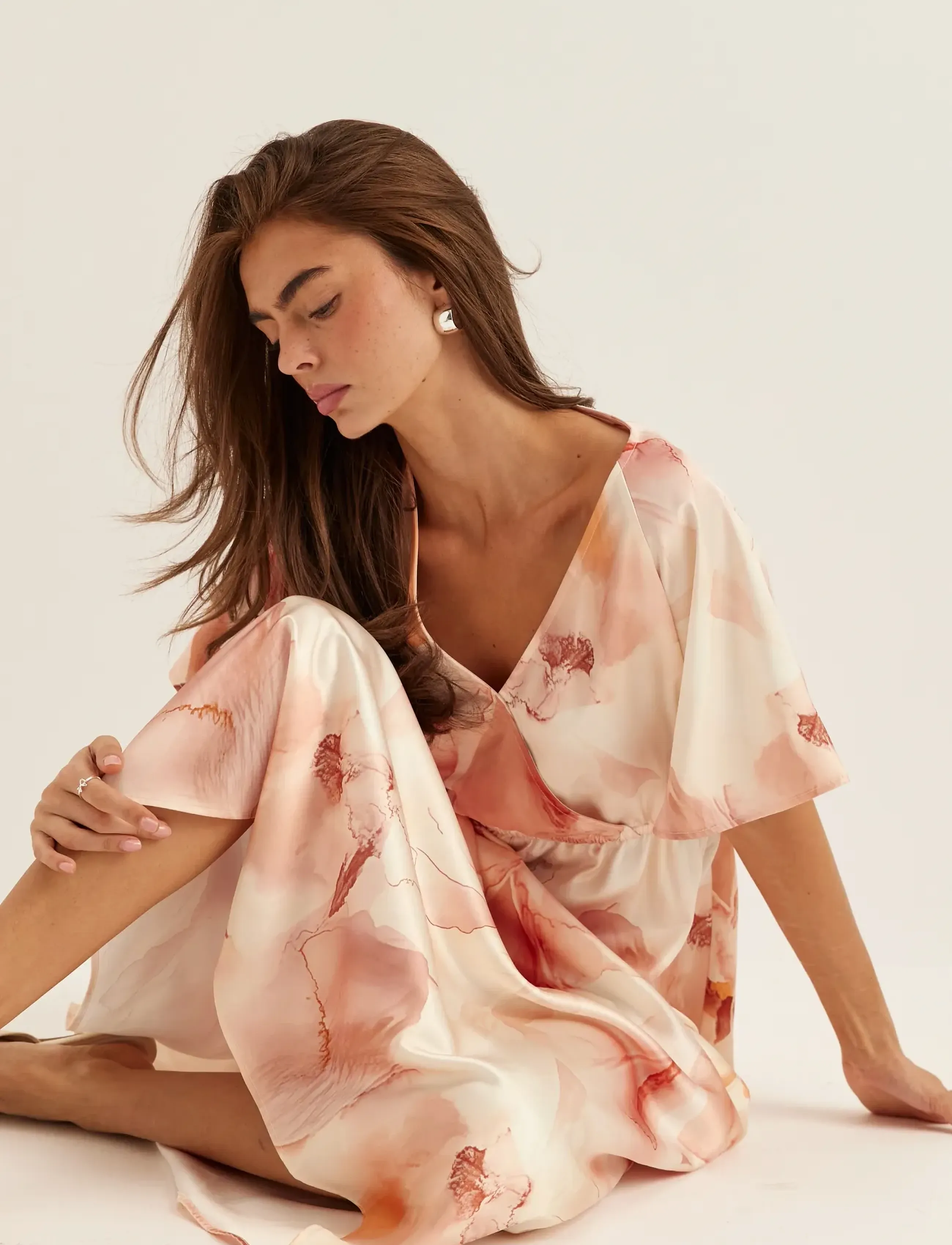 Bubbleroom Satin Maxi Dress, XL, Beige, Kjoler > Maxikjole, Dame