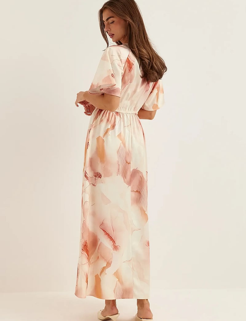 Bubbleroom - Satin Maxi Dress - slå-om-kjoler - beige/patterned - 4