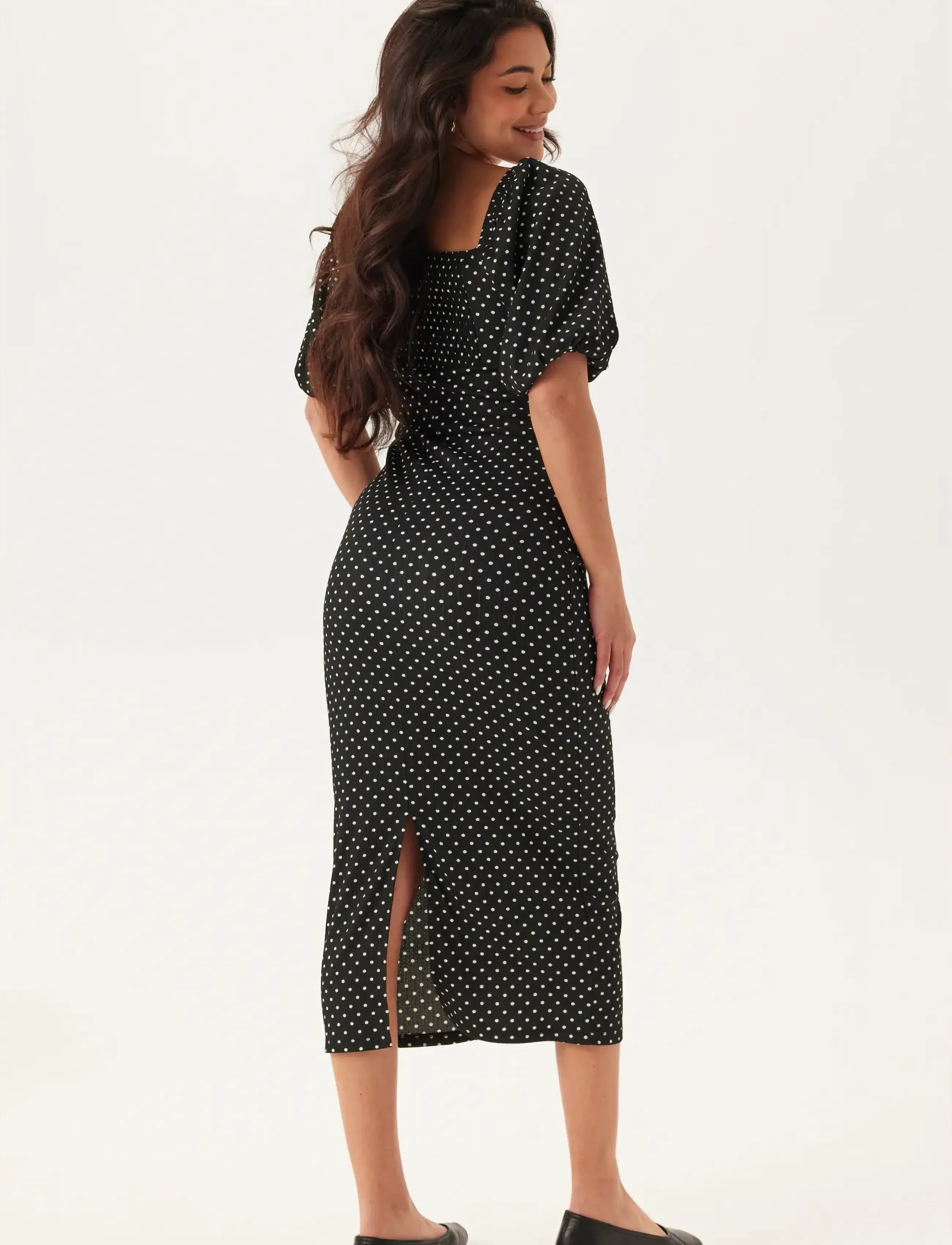 Bubbleroom - Volume Sleeve Midi Dress - midi dresses - black/dotted - 4