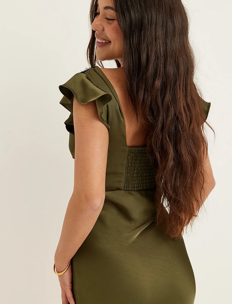 Bubbleroom - Lace Satin Maxi Dress - aftenkjoler - olive green - 5