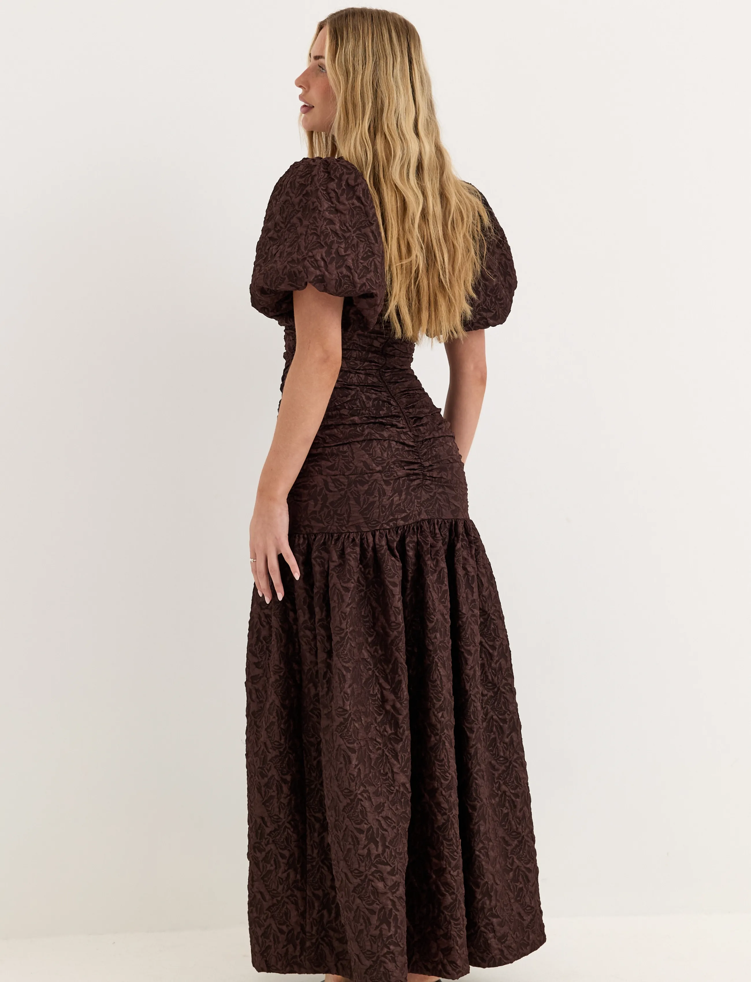 Bubbleroom - Puff Sleeve V-neck Jaqcuard Gown - brown - 3