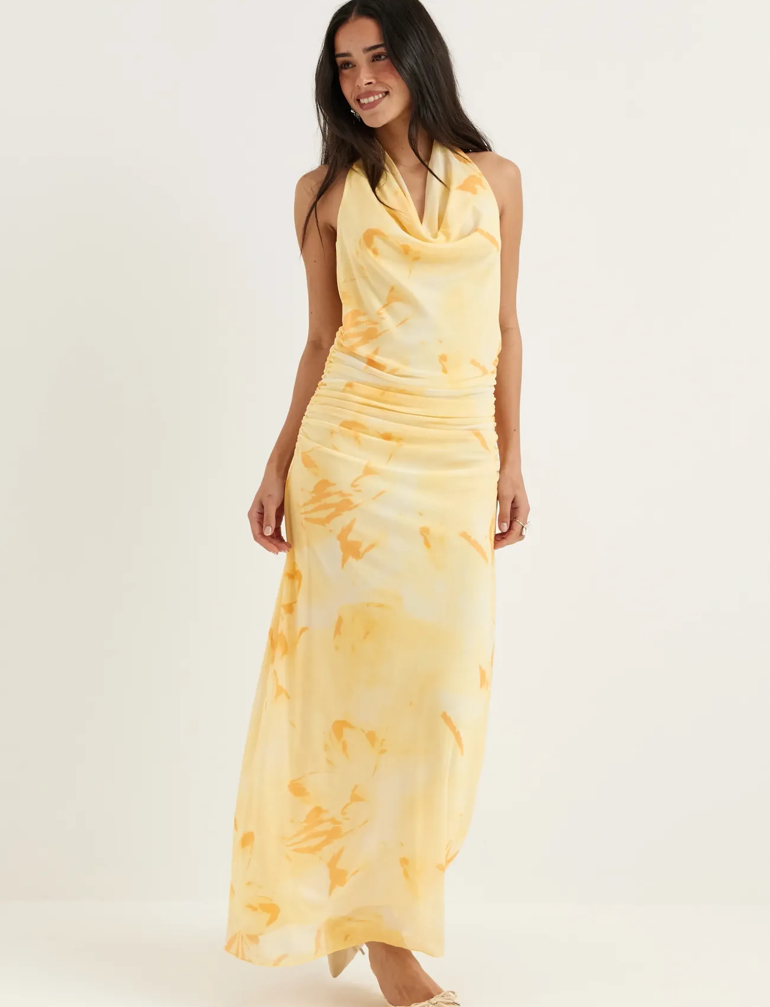 Bubbleroom Drapy Halterneck Mesh Dress, Kvinder, Draperet Halterneck Maxikjole, Gul, Str: XS