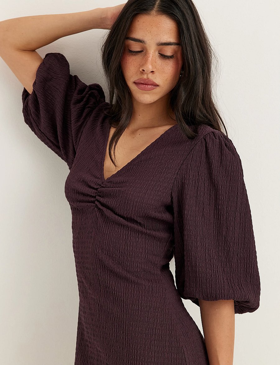 Bubbleroom - Structure Puff Sleeve Dress - maxiklänningar - dark plum - 3
