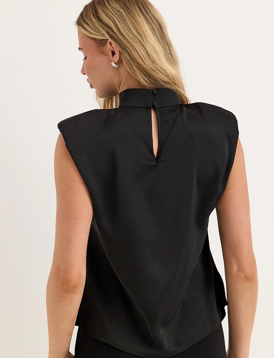 Bubbleroom - Cap Sleeve Satin Blouse - lühikeste varrukatega pluusid - black - 3