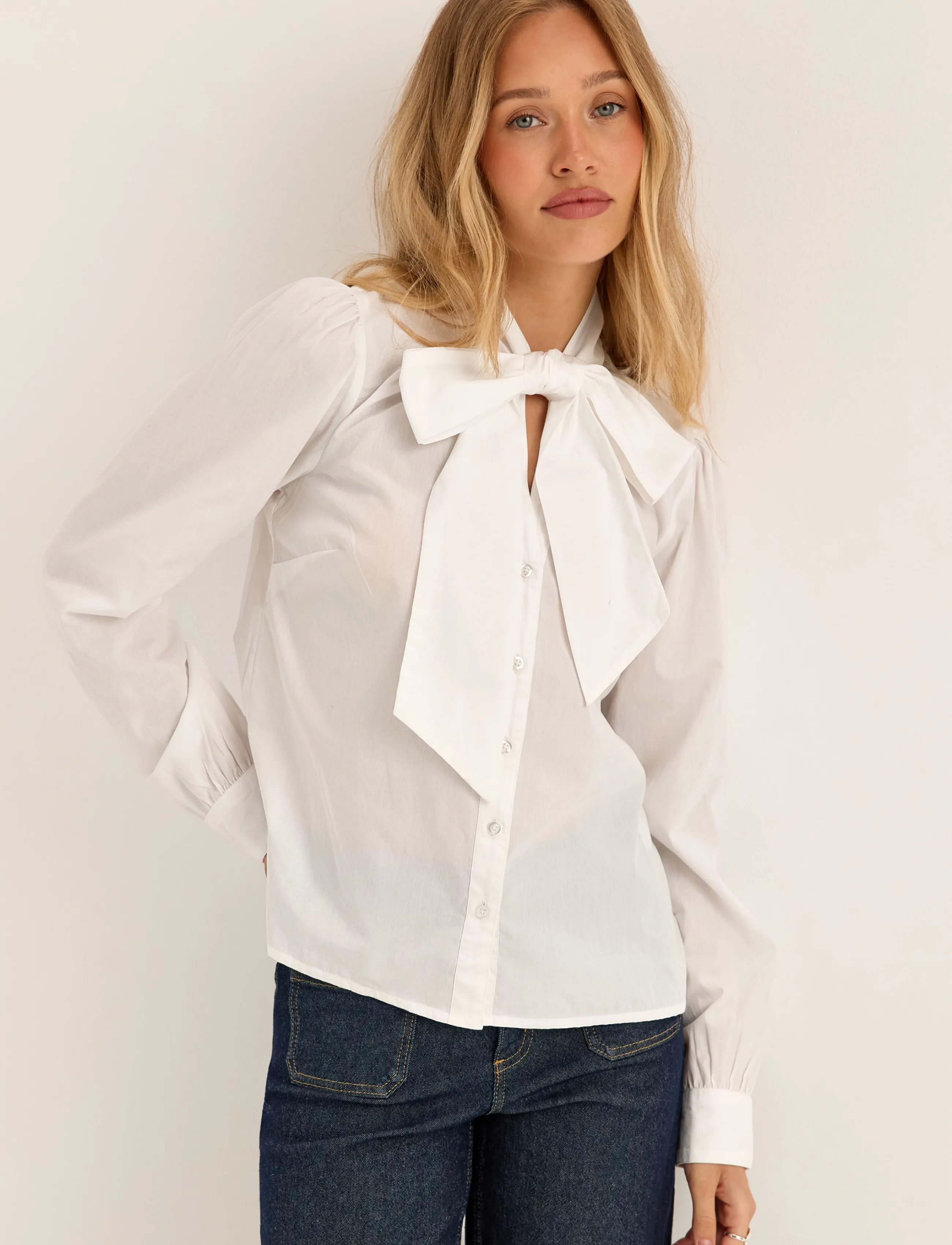 Bubbleroom - Tie Detail Blouse - pikkade varrukatega pluusid - white - 3