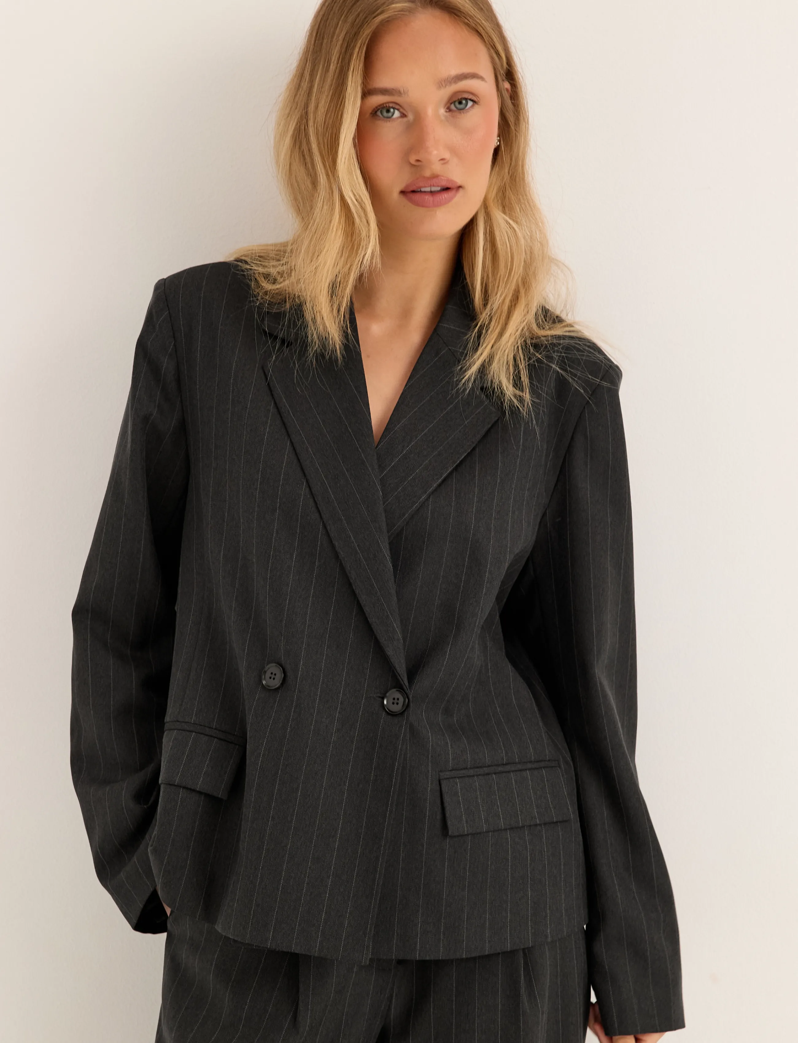 Bubbleroom - Striped Blazer - kaherealised pintsakud - dark grey/striped - 0