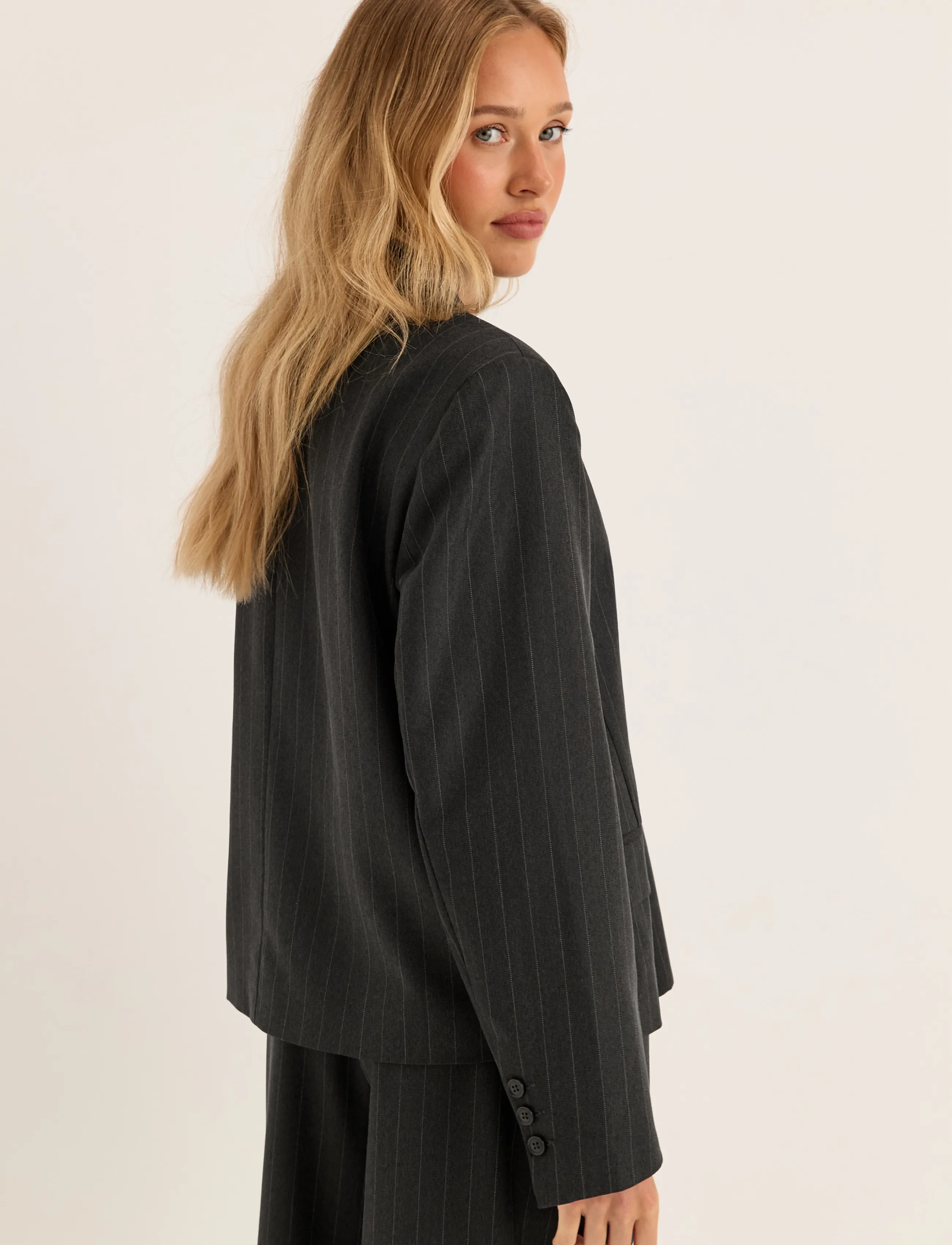 Bubbleroom - Striped Blazer - kaherealised pintsakud - dark grey/striped - 3