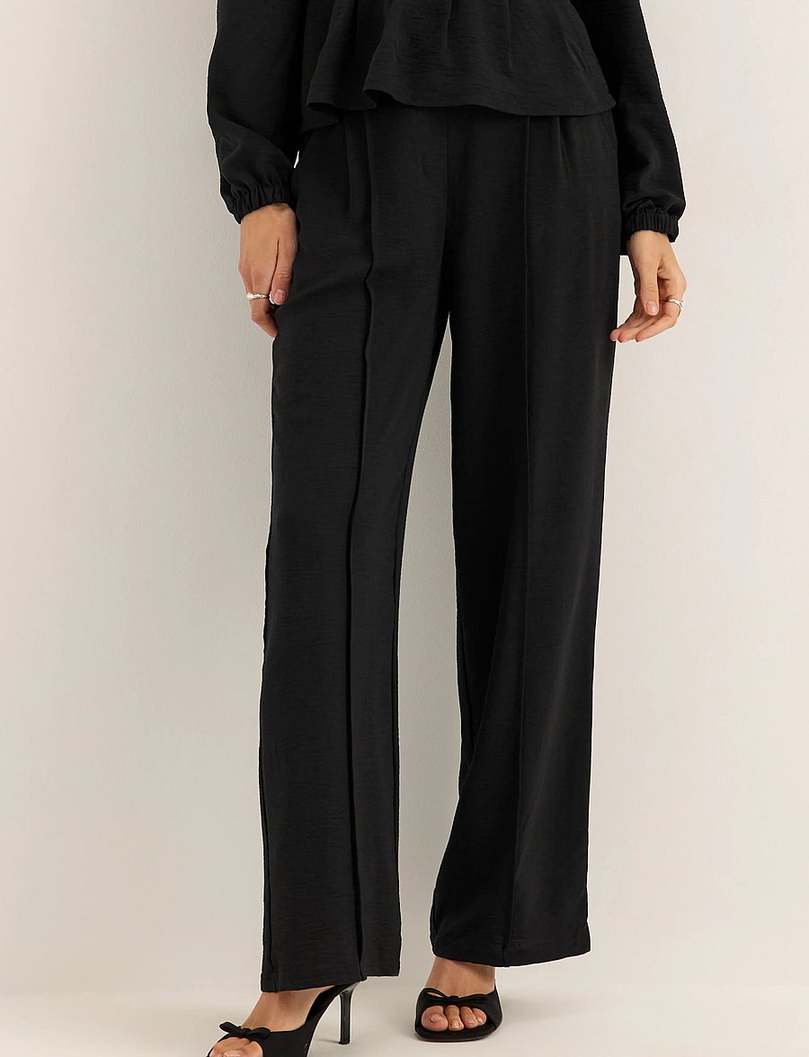 Bubbleroom - Crepe Front Seam Trousers - hose mit geradem bein - black - 0