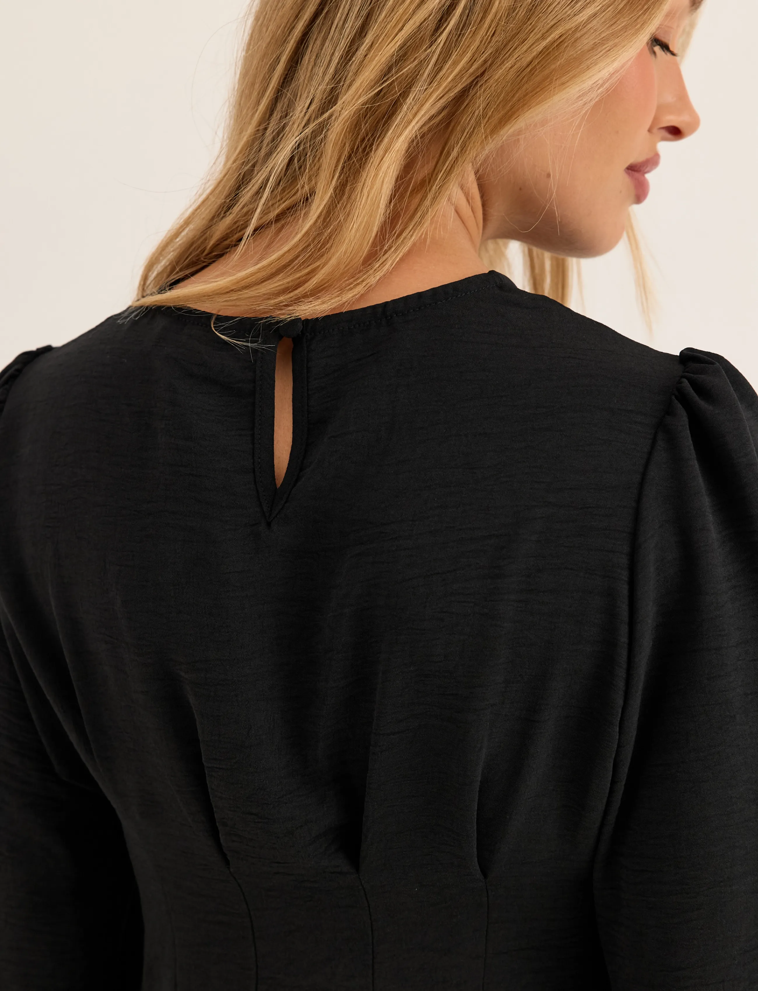 BUBBLEROOM Crepe Pleated Blouse blusar dam – bild 5
