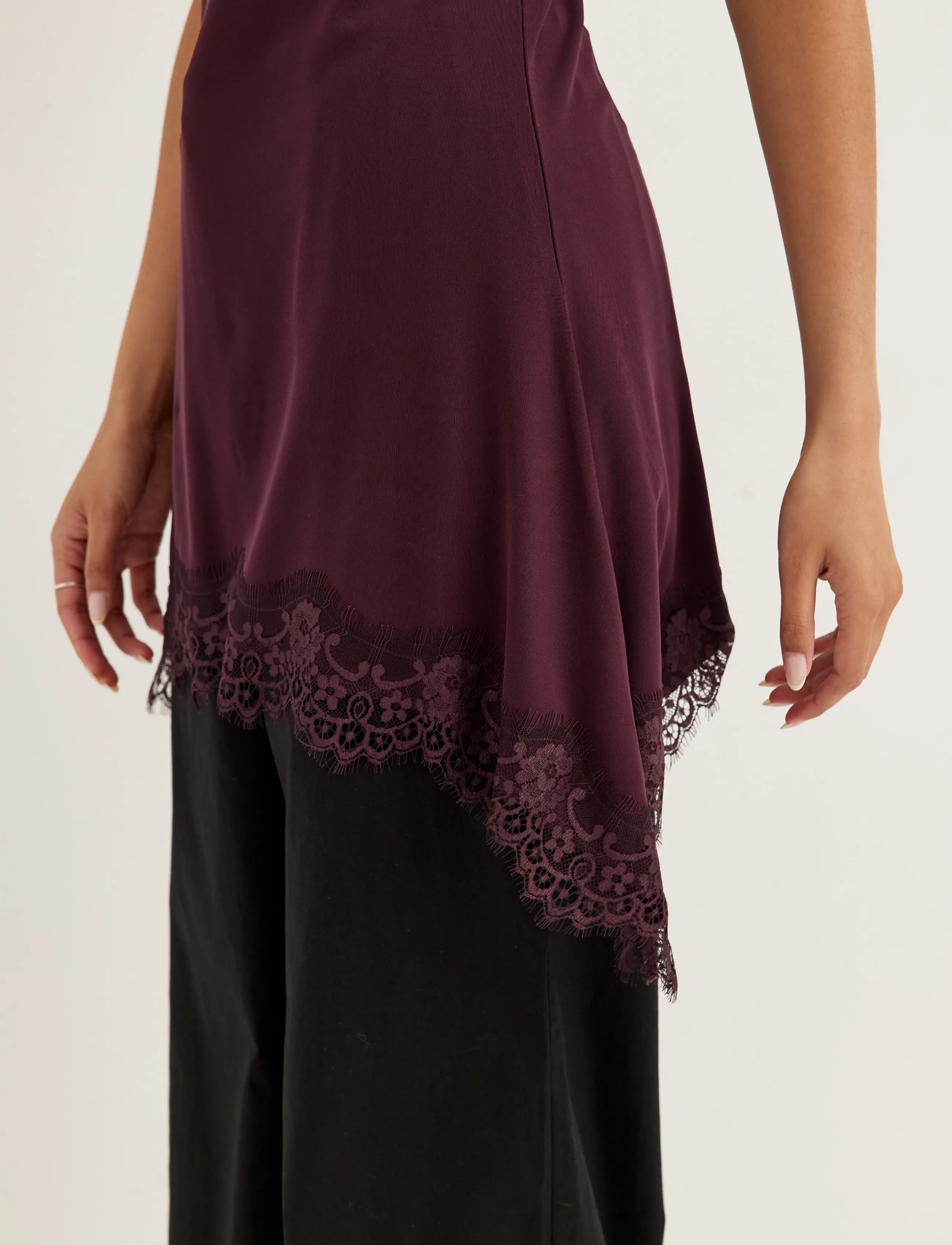 BUBBLEROOM Lace Detail Singlet linnen dam – bild 5