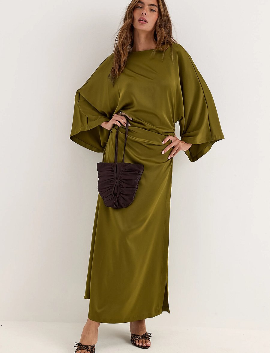 Bubbleroom - Kimono Sleeve Satin Maxi Dress - abendkleider - olive green - 0