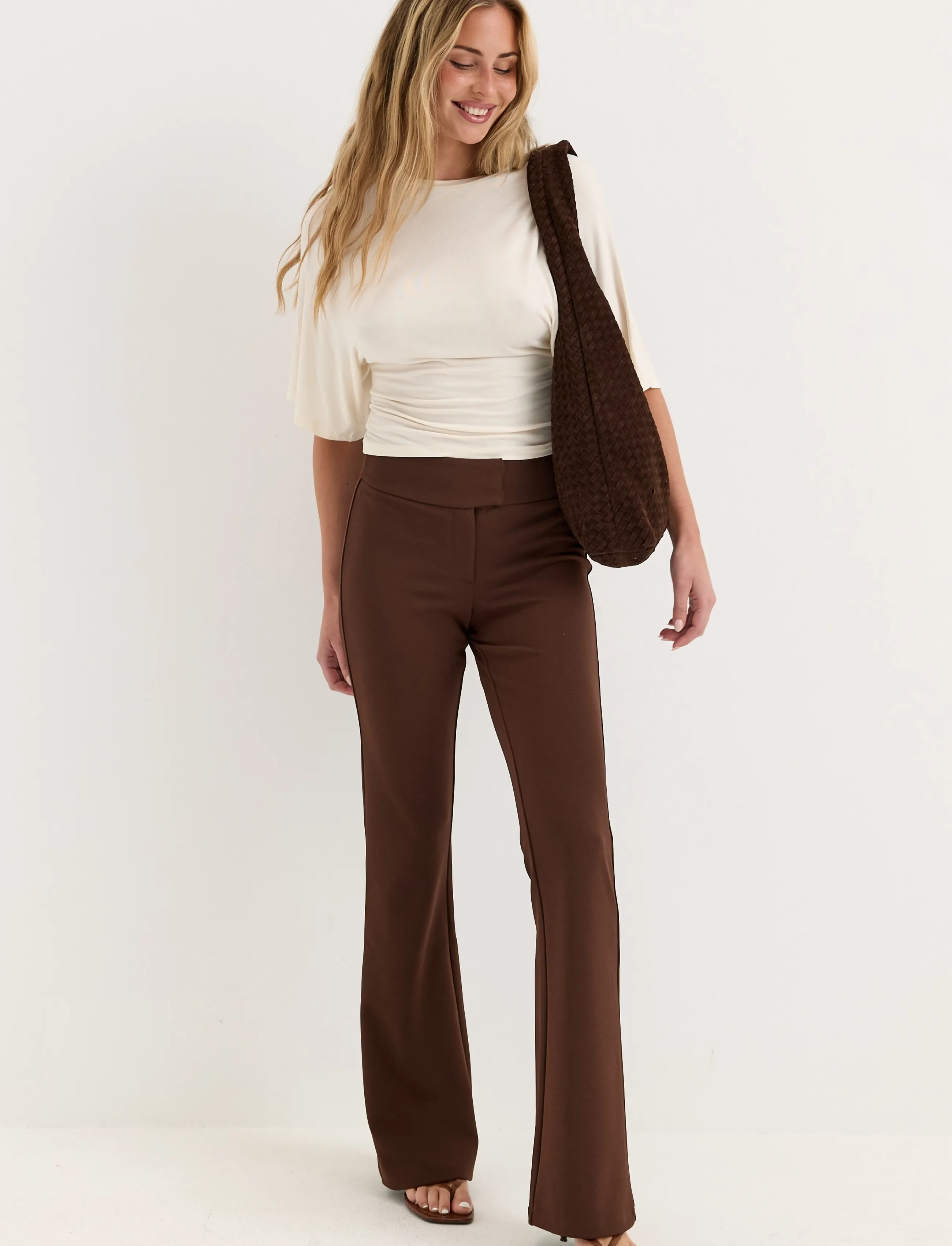 BUBBLEROOM Soft Suit Flared Trousers mjukisbyxor dam – bild 3