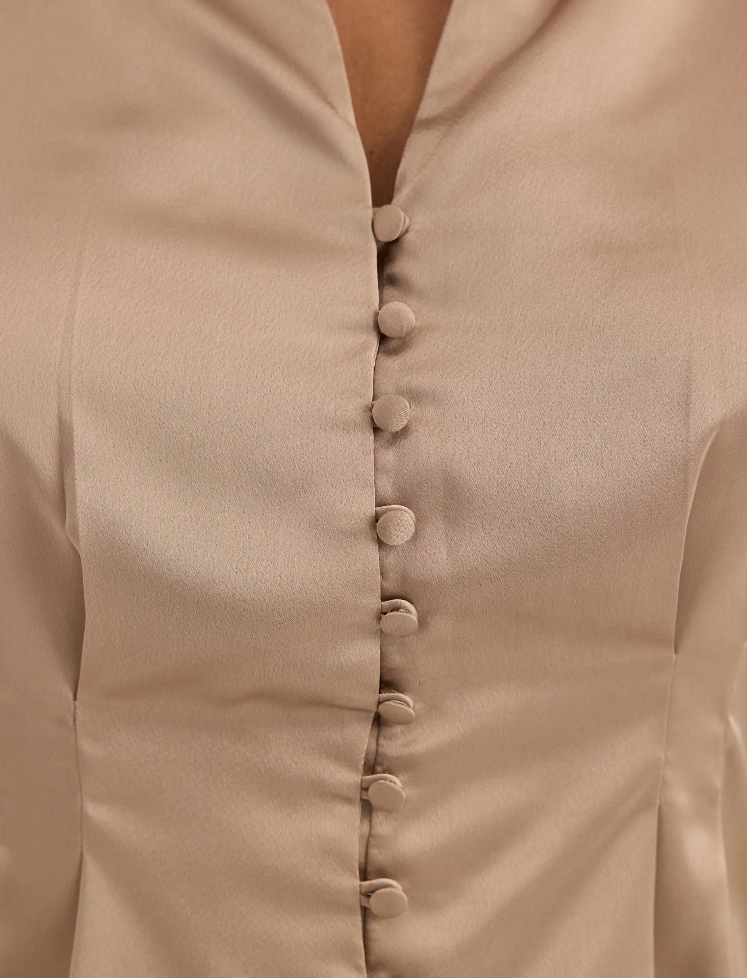 Bubbleroom - Pleated Satin Blouse - langärmelige blusen - light nougat - 5