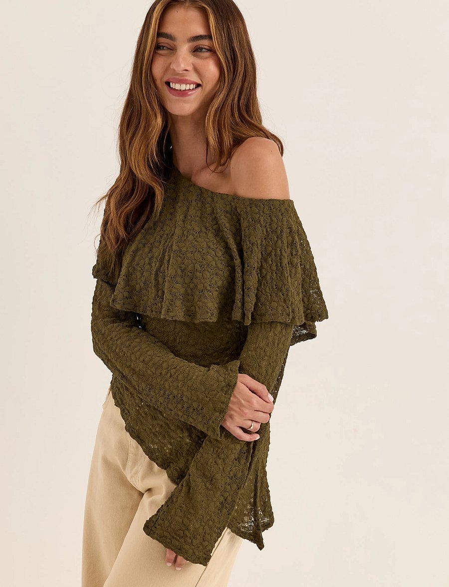 Bubbleroom - Saga Asymmetric Lace Top - langärmlige tops - olive green - 0