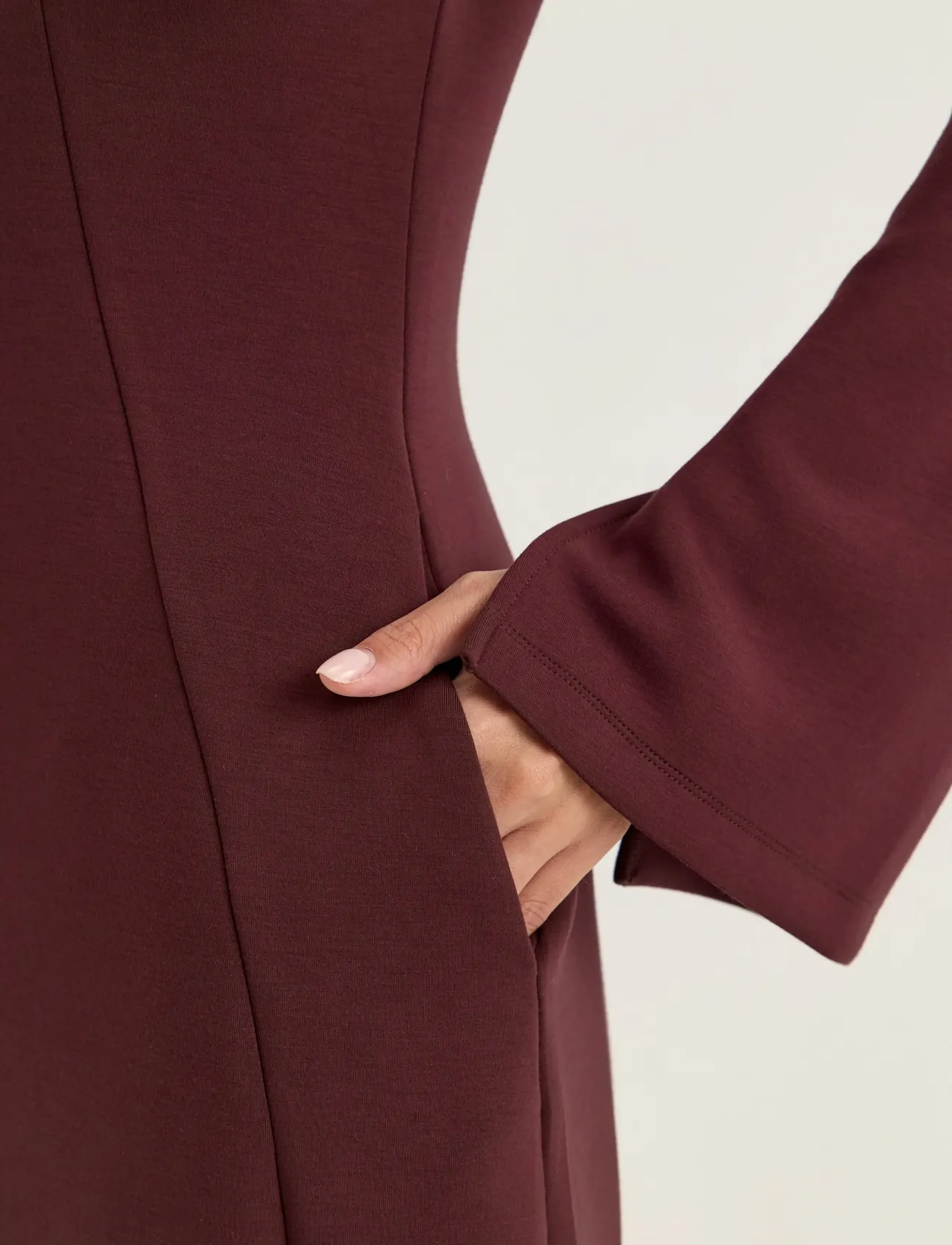 Bubbleroom - Ina Keyhole Short Power Dress - dark berry - 5