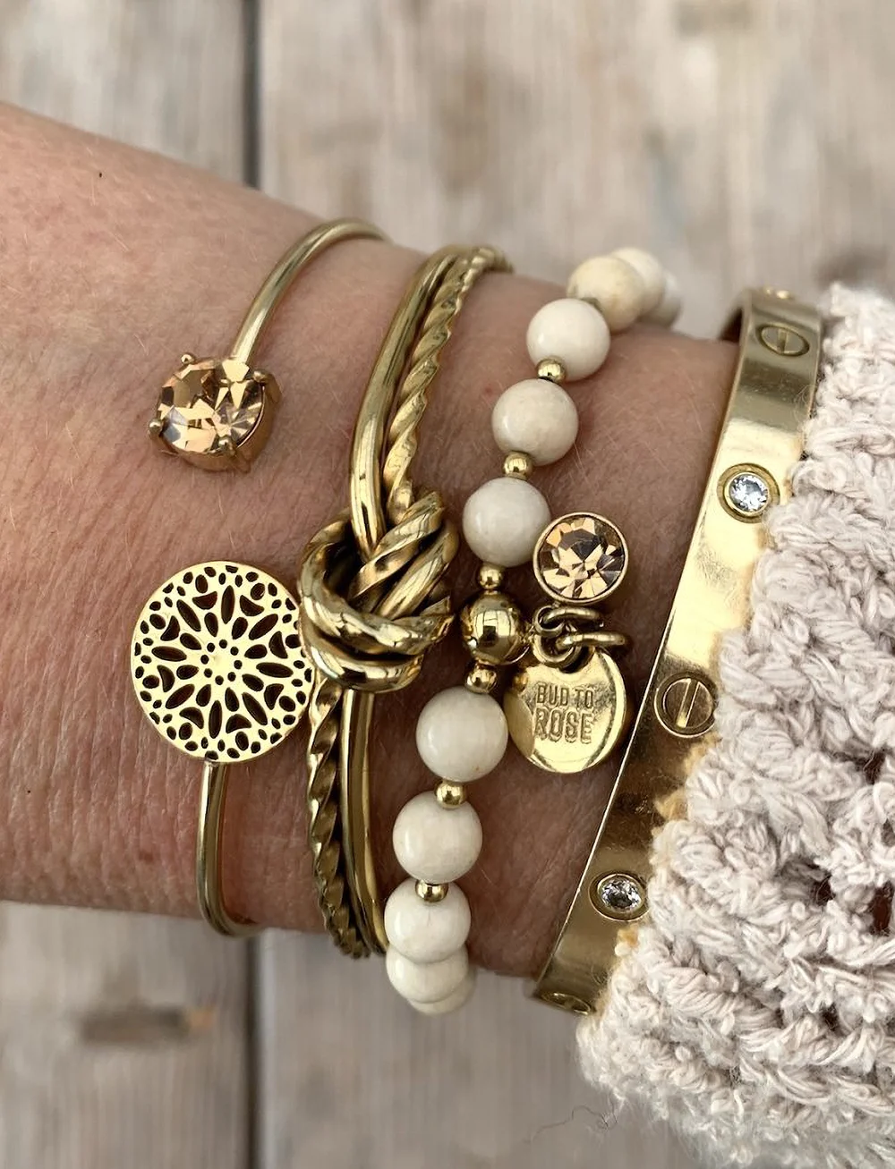 Bud to rose Beverly Bracelet Pearl bracelets Boozt