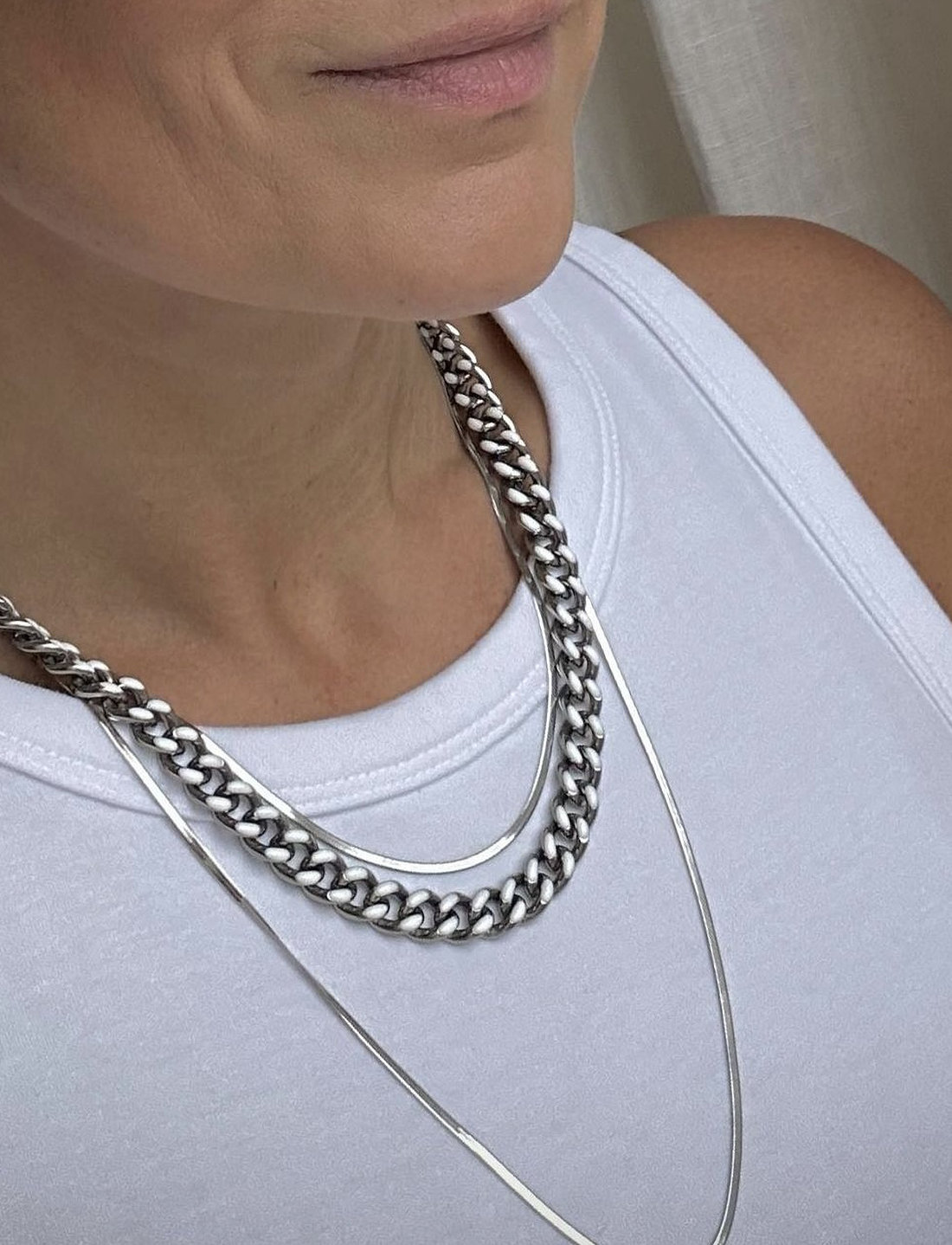 Bud to rose Riviera Reversible Small Necklace White silver