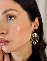 Bud to rose - Leaf Crystal Earring Black/Gold - pendant earrings - black/gold - 1